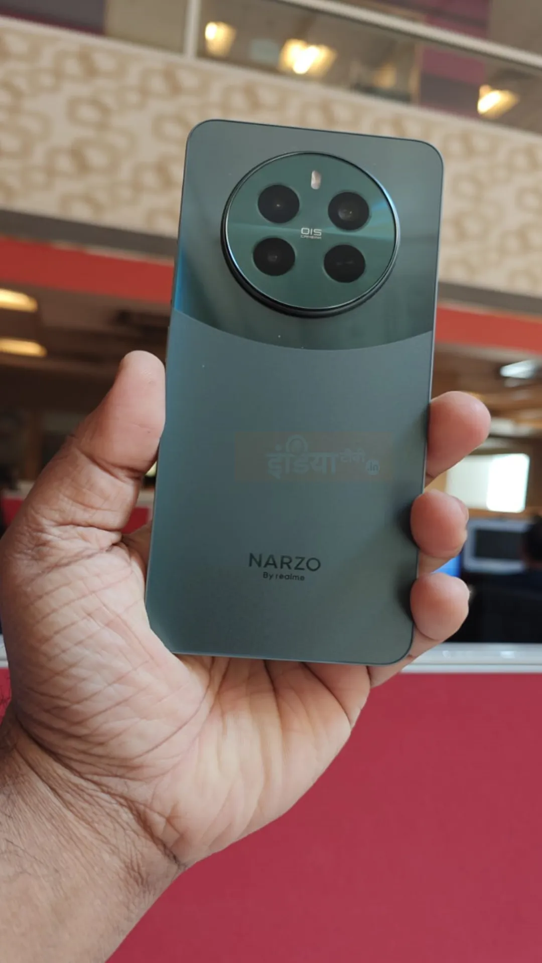 Realme Narzo 70 Pro 5G में हैं कई यूनीक फीचर्स, दमदार कैमरा के साथ भारत में हुआ लॉन्च, देखें फर्स्ट लुक