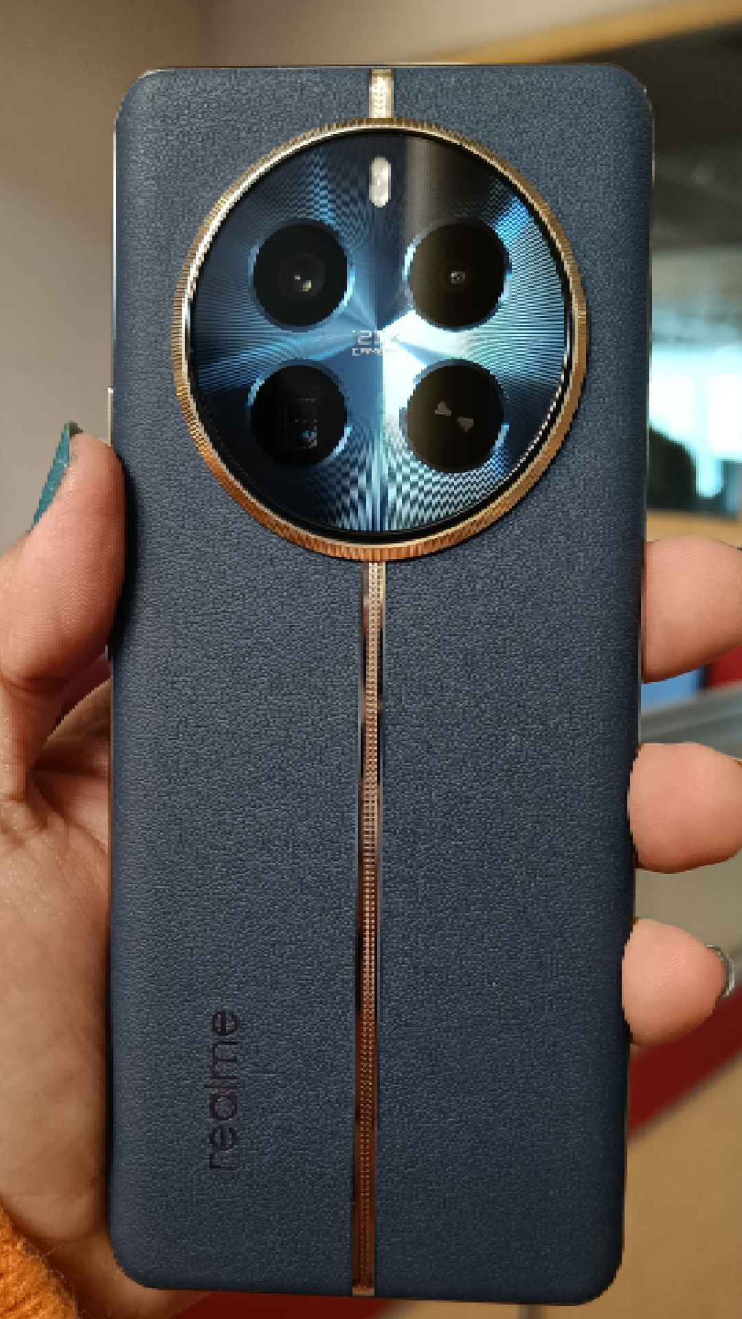 लॉन्च के एक महीने बाद ही हजारों रुपये घट गई Realme 12 Pro की कीमत, सस्ते में घर लाने का मौका