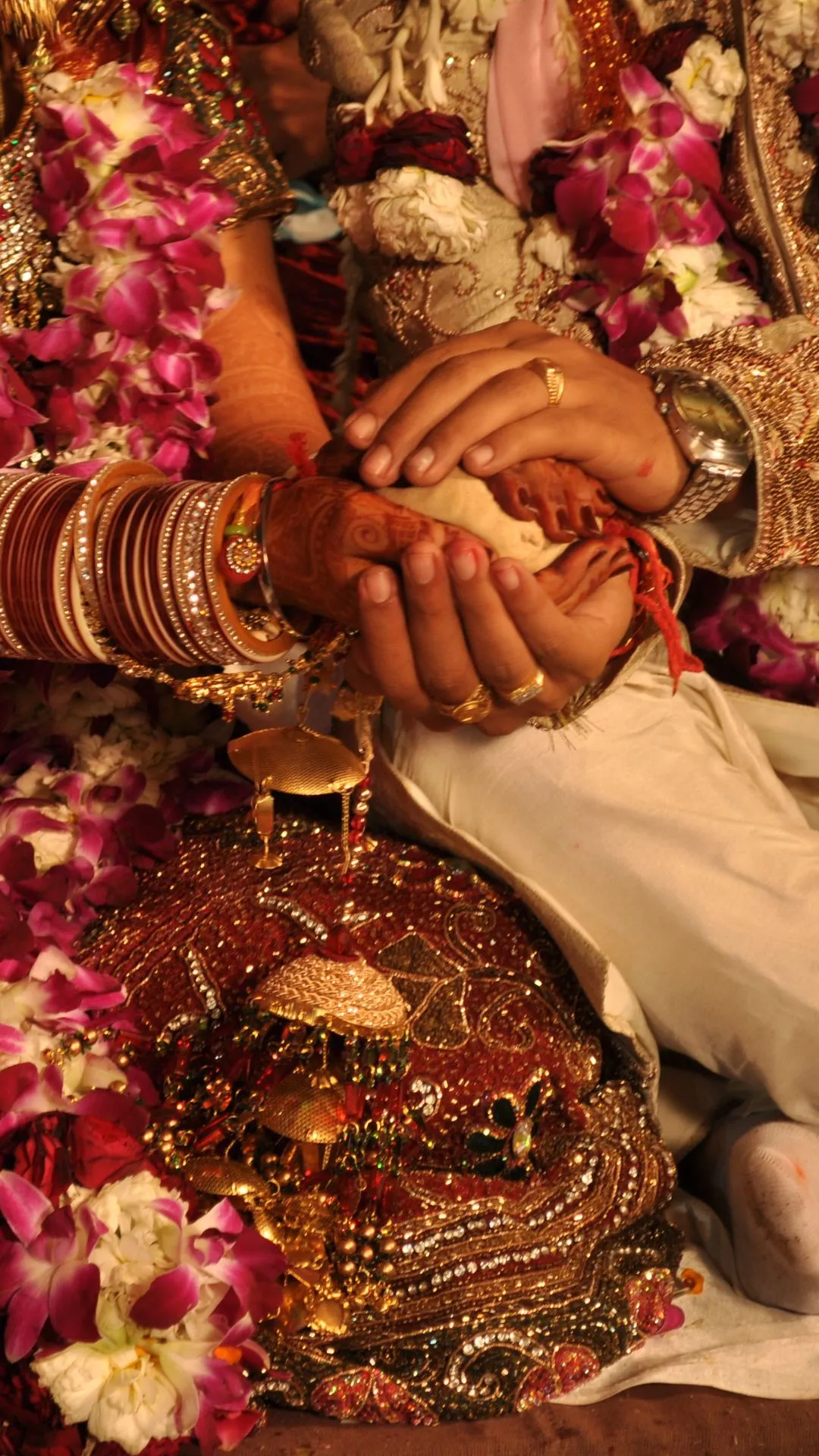 कम बजट में ऐसे करें शाही शादी, बचाएं 5 लाख