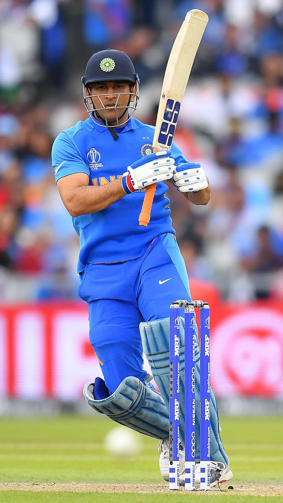 इंटरनेशनल क्रिकेट में सबसे ज्यादा छक्के लगाने वाले खिलाड़ी, धोनी से आगे ये भारतीय 