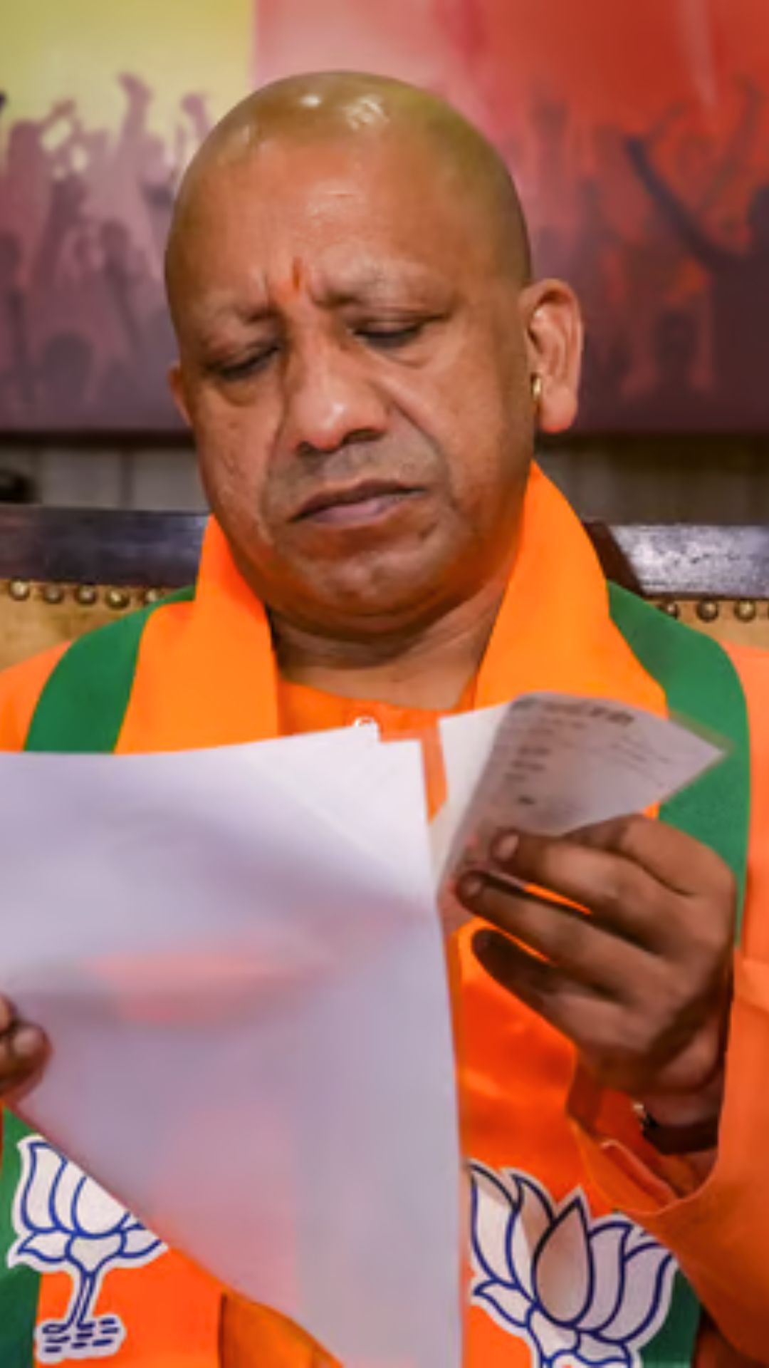 UP के मुख्यमंत्री योगी आदित्यनाथ की कितनी है सैलरी? जानें
