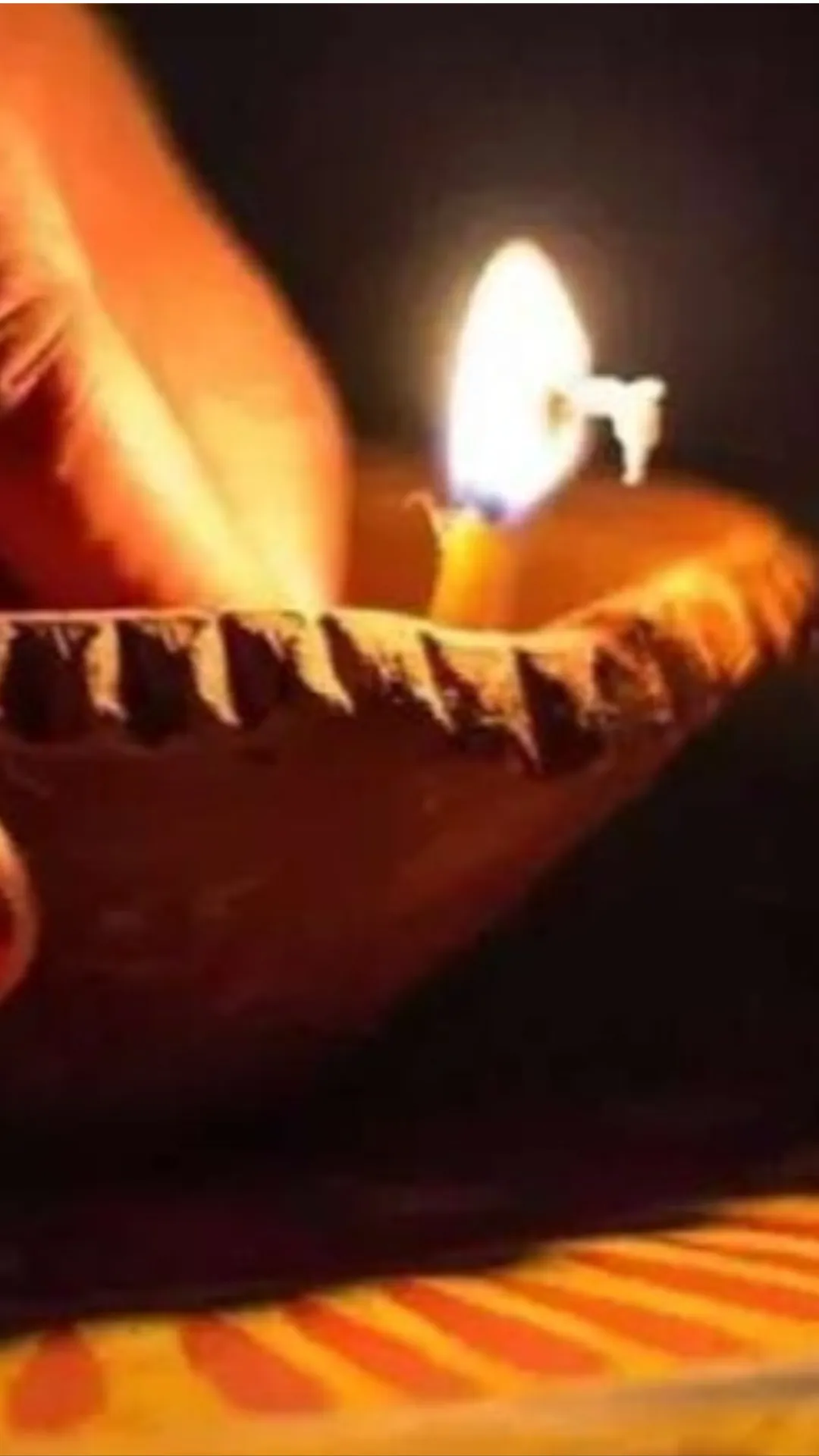 दीपक की बाती का पूरा जल जाने का क्या मतलब होता है? 