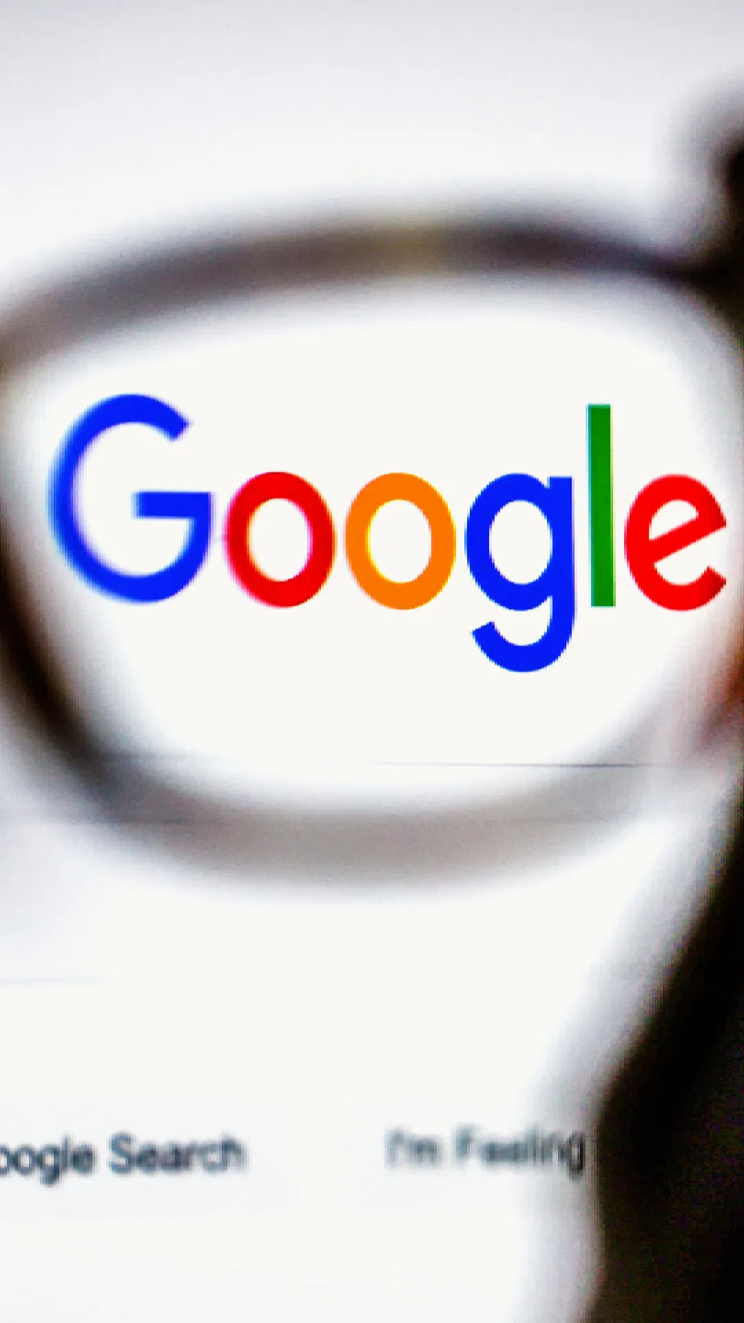 Google पर भूलकर भी सर्च न करें ये चीजें, पहुंच सकते हैं जेल