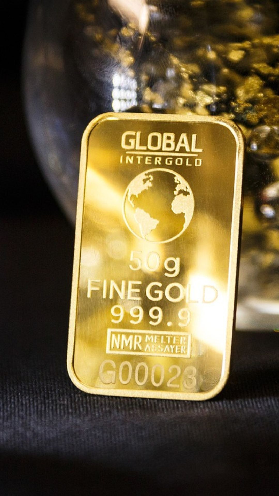 Physical Gold vs Gold Mutual Funds: किसमें है निवेश ज्यादा फायदे का सौदा? जानें