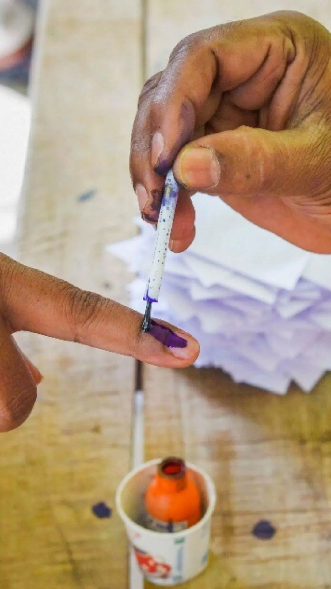 मतदान के लिए नहीं मिली वोटर स्लिप, मोबाइस से ऐसे करें डाउनलोड