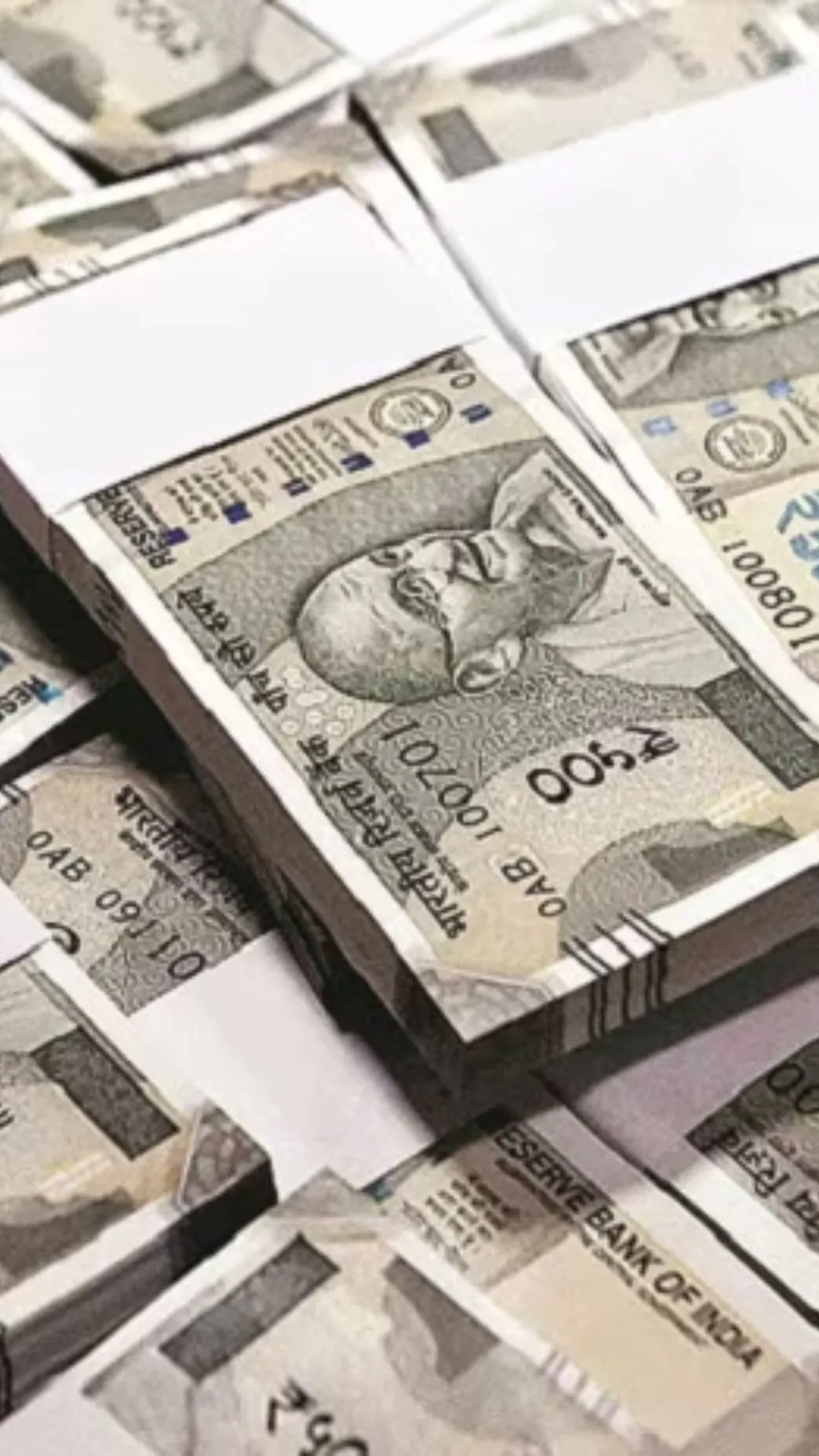 करोड़पति बनने के लिए 2000 रुपये की मंथली बचत ही काफी!