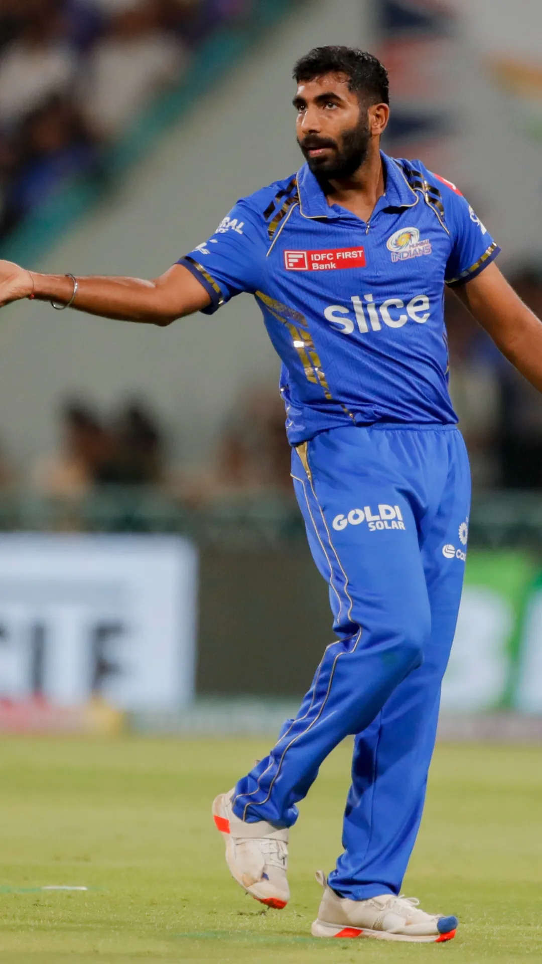 IPL में एमएस धोनी के खिलाफ सबसे ज्यादा डॉट बॉल फेंकने वाले गेंदबाजों की लिस्ट