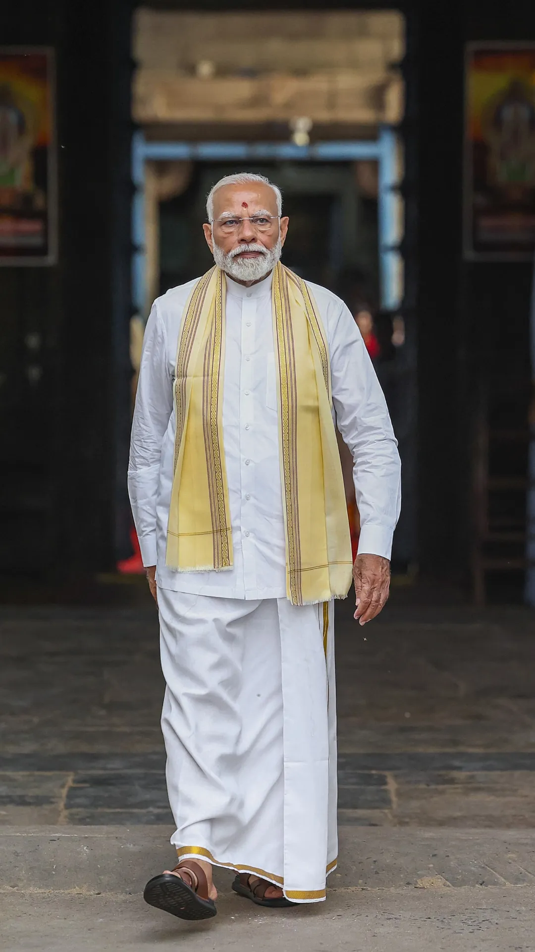कन्याकुमारी में ध्यानमग्न हुए पीएम मोदी
