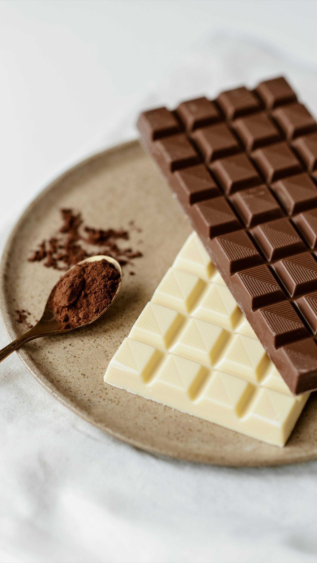 डार्क चॉकलेट खाना सेहत के लिए कितना फायदेमंद?