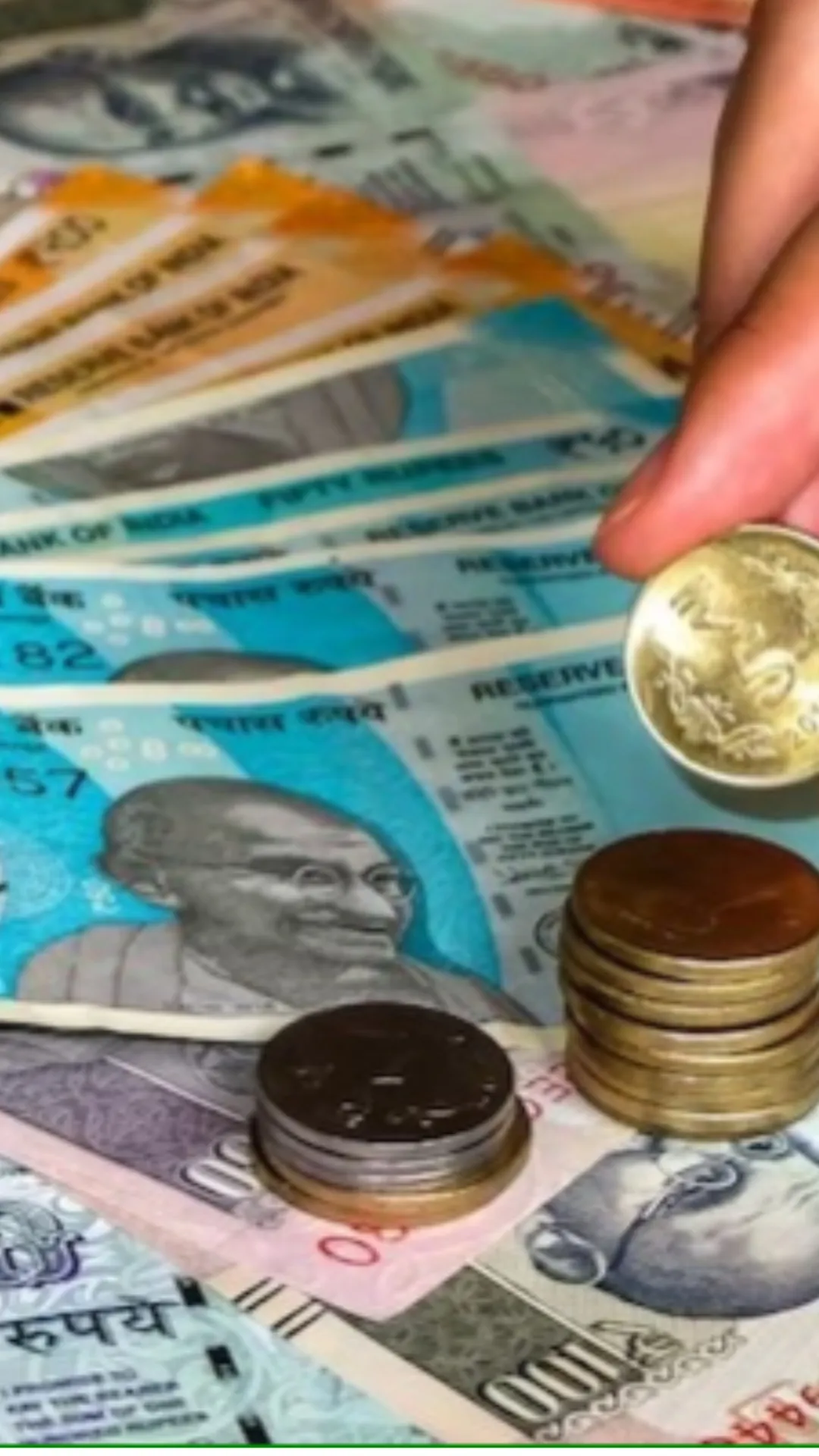 नागपंचमी के दिन लाल कपड़े में बांधकर तिजोरी में रखें ये 1 चीज, खूब बरसेगा पैसा