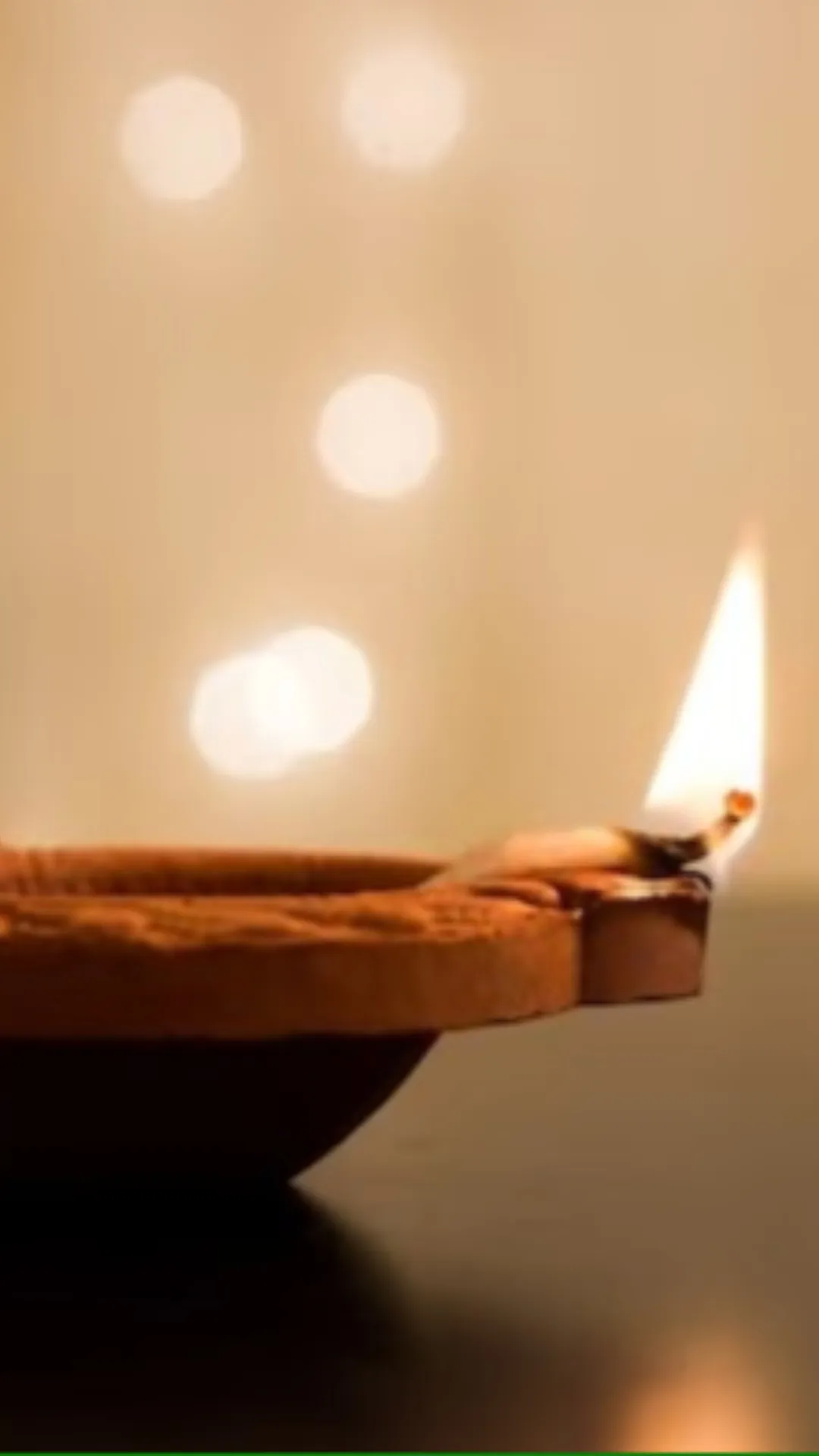 नवरात्रि में अखंड ज्योति जला रहे हैं तो न करें ये गलती, जानें सही नियम