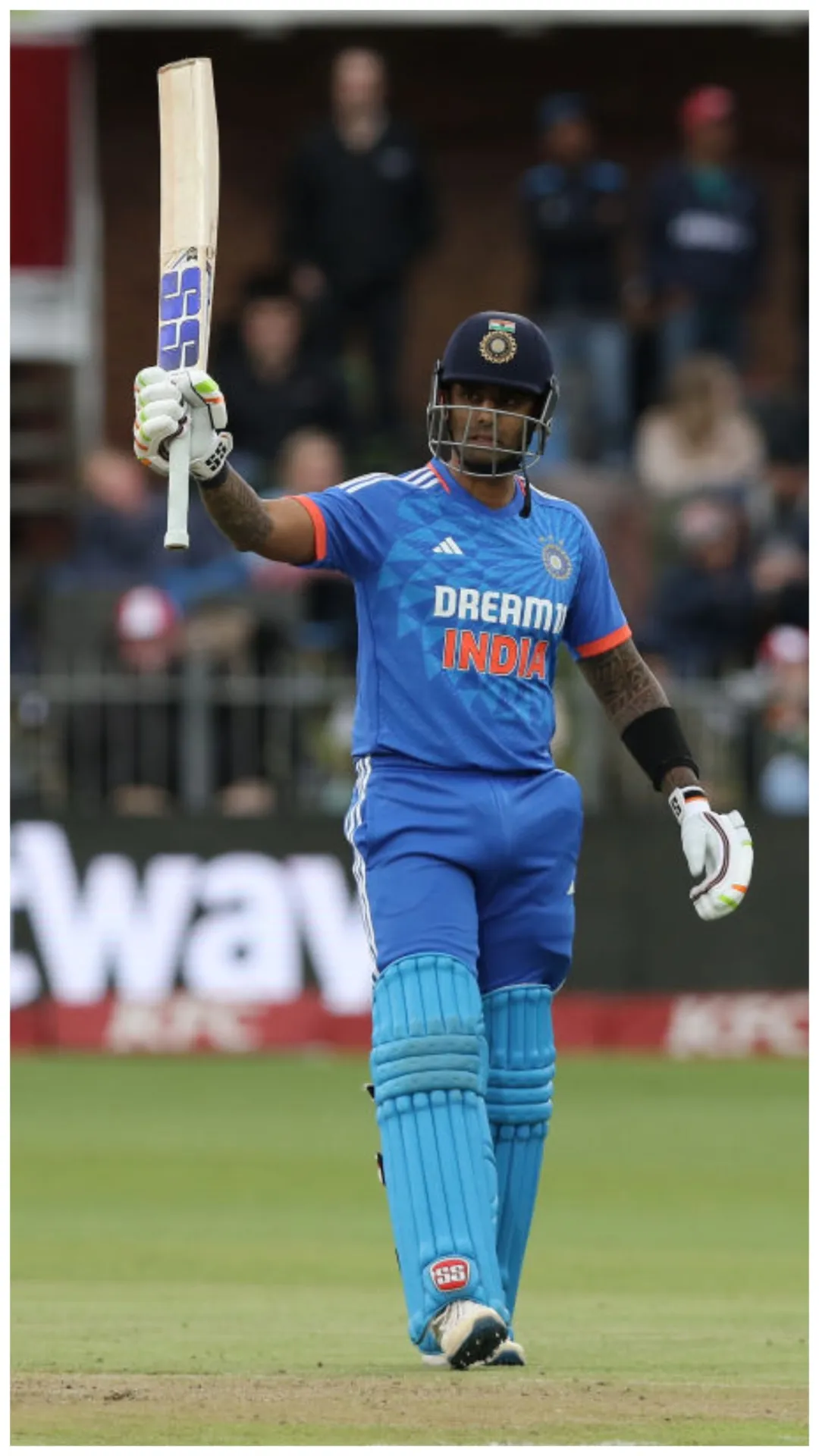 आईसीसी T20 रैंकिंग में सूर्यकुमार यादव को फायदा, ट्रेविस हेड के करीब पहुंचे 
