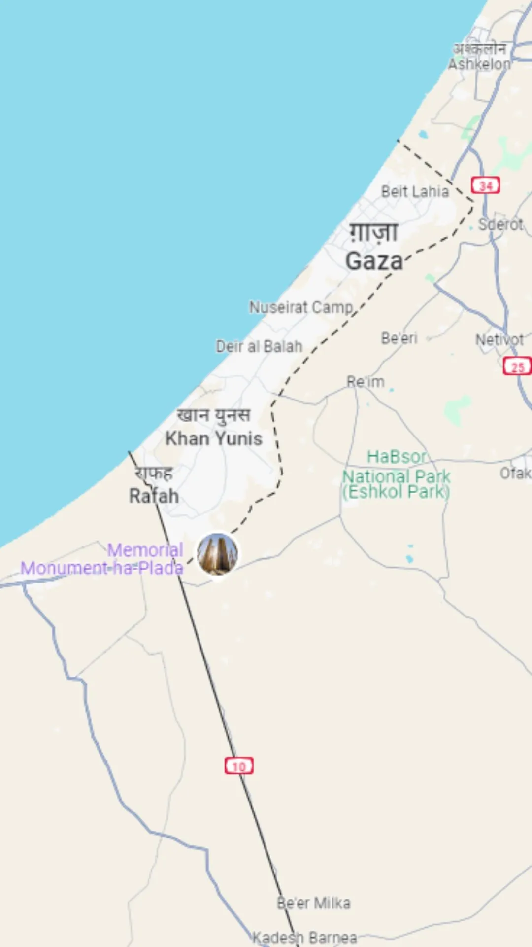 गाजा पट्टी की लंबाई और चौड़ाई कितनी है? 	