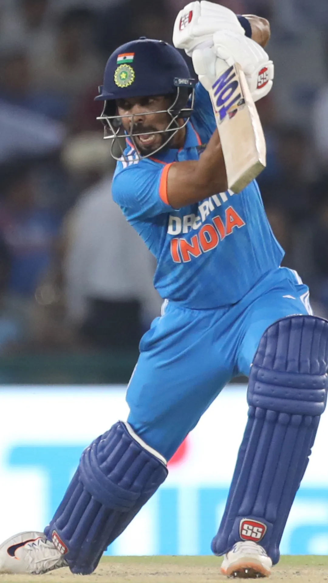 T20I मैच के 20वें ओवर में सबसे ज्यादा रन बनाने वाले बल्लेबाज, एक तो ठोक चुका है 6 छक्के