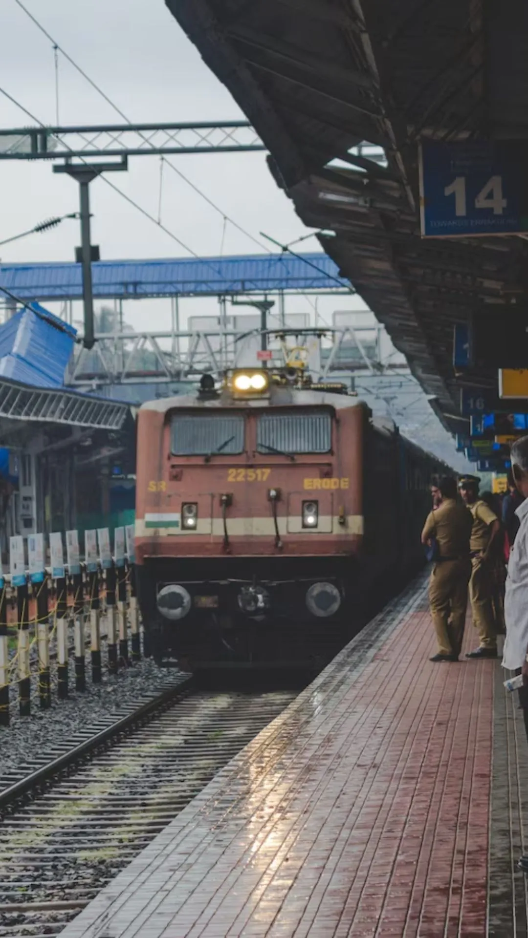 सबसे लंबा सफर तय करने वाली ट्रेन, 4 दिन में पूरा करती है 4154 किमी की यात्रा