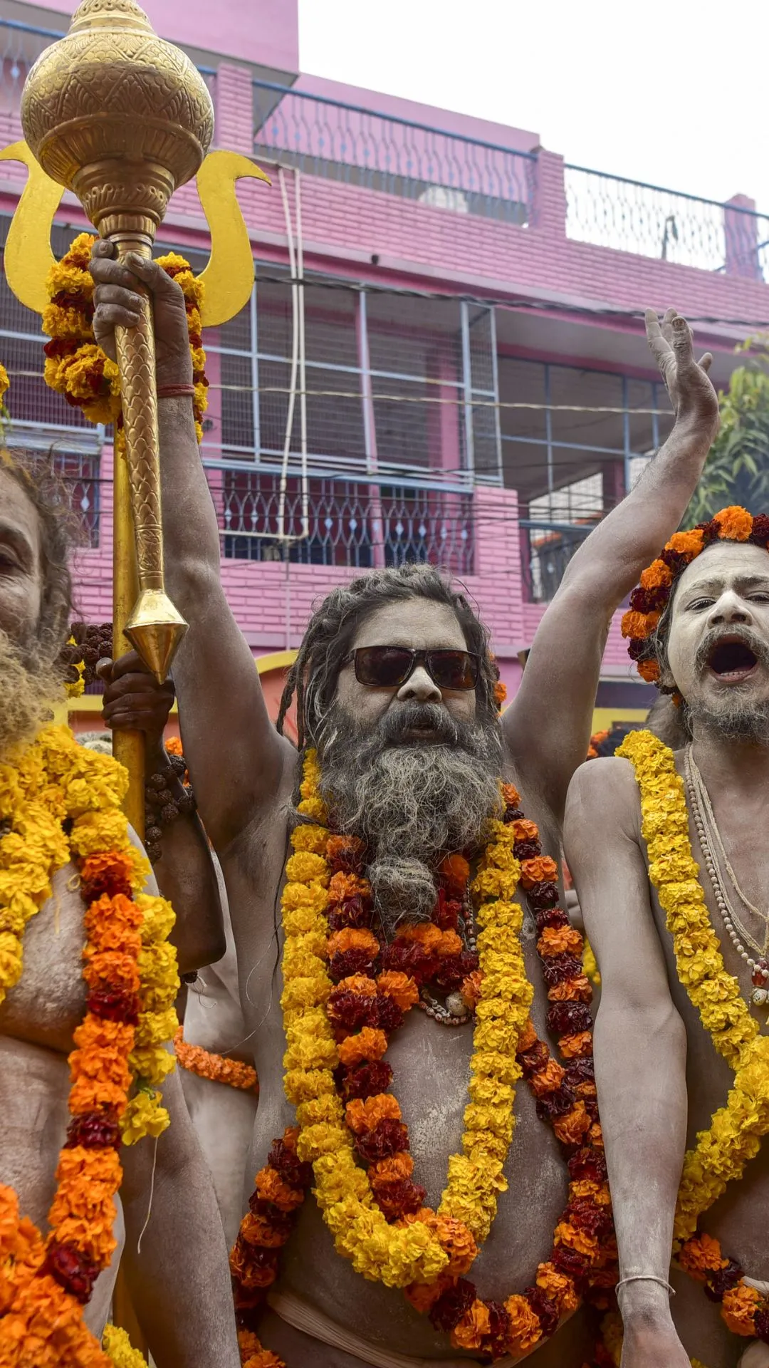 नागा साधु बनने में कितना वक्त लगता है?