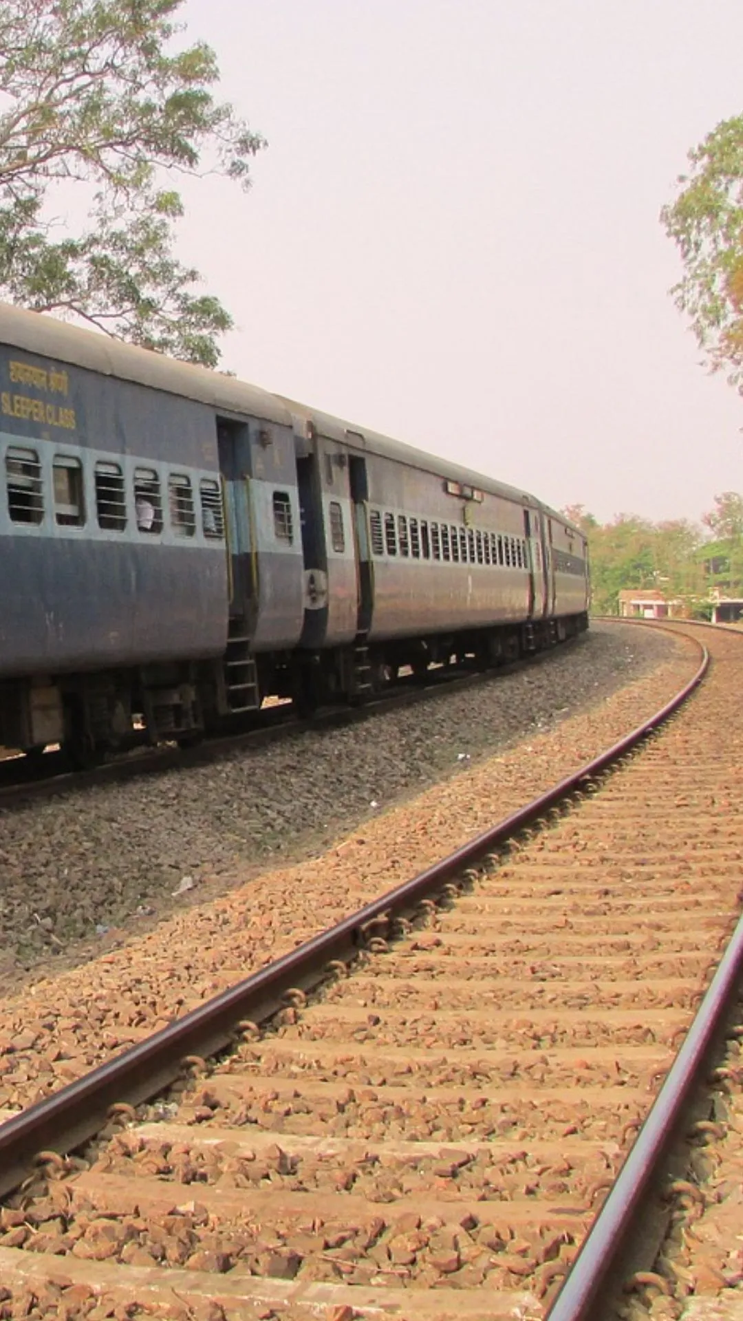 Train के इस डिब्बे में भूल से भी न करें सफर, हो सकती है जेल