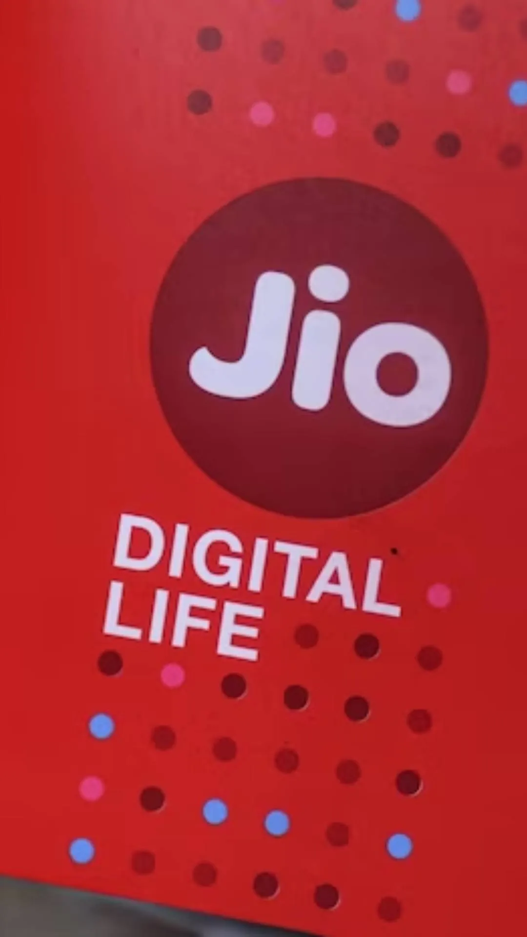 11 जनवरी को बंद हो जाएगा Jio का यह सस्ता प्लान, मिल रही 200 दिन की लंबी वैलिडिटी