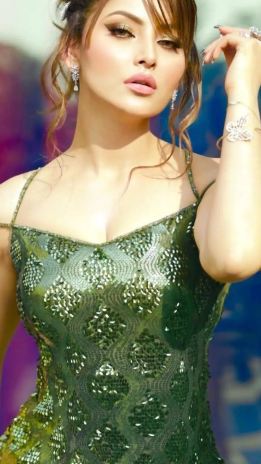 'श्रीदेवी भी तो बड़े उम्र के...', उठी उंगली तो उर्वशी ने दिया ऐसा जवाब