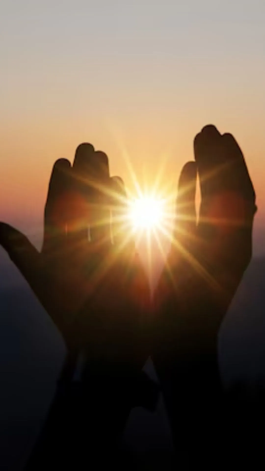 क्या आप उन देशों के बारे में जानते हैं जहां सूरज महीनों तक डूबता ही नहीं है। चलिए इस बारे में हम आपको बताते हैं। 