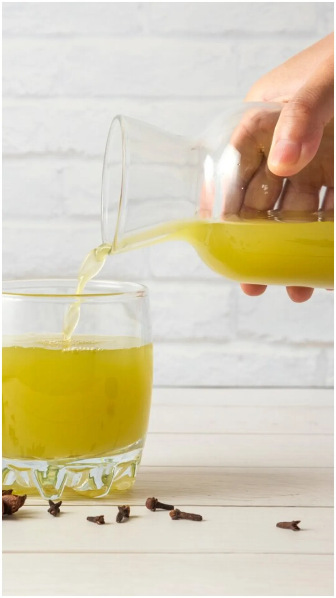 आंवला जूस पीने से शरीर पर क्या असर पड़ता है?