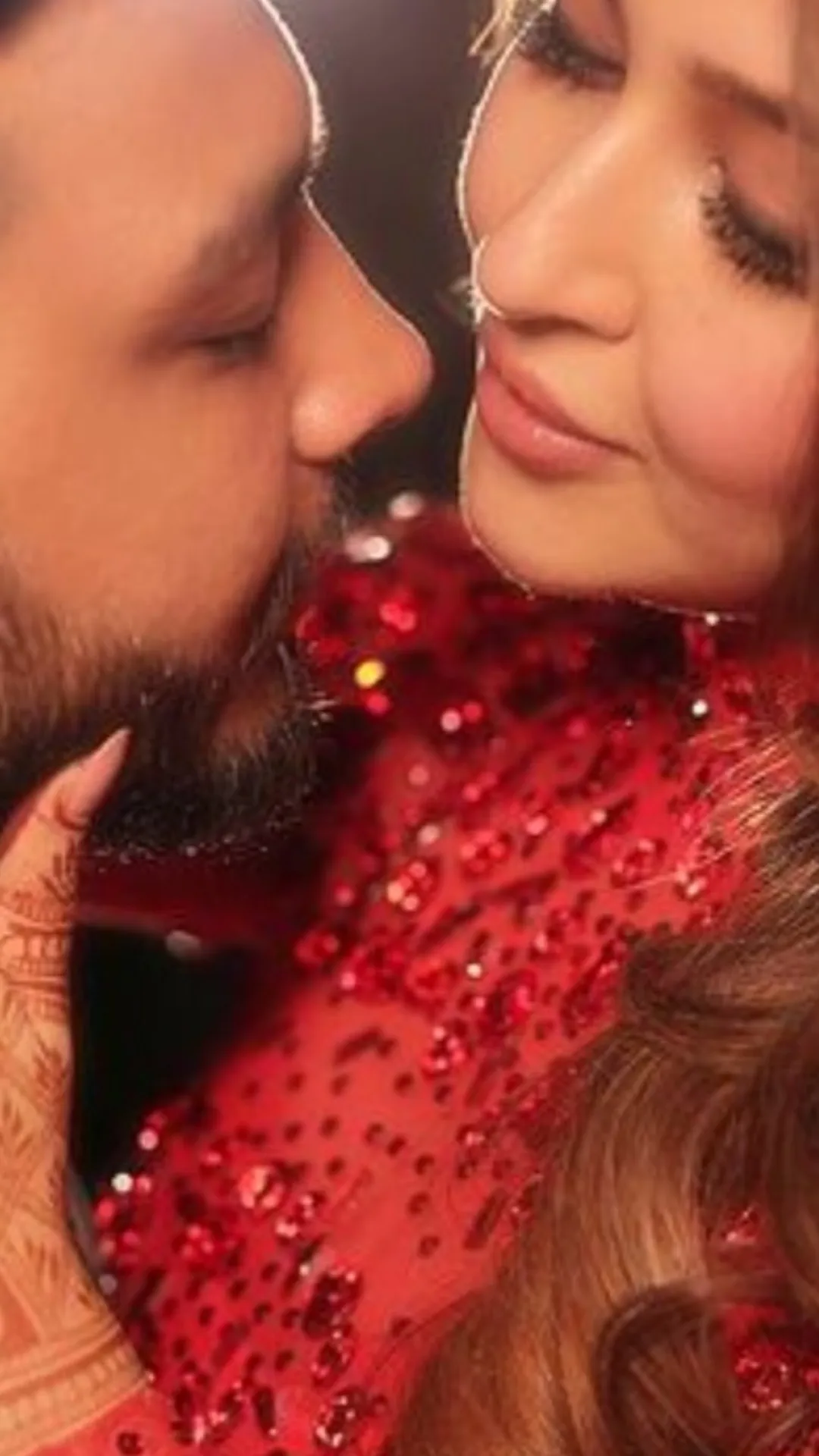 सोनारिका भदोरिया ने खास अंदाज में किया पति को एनिवर्सरी विश, लिखा प्यारा सा नोट