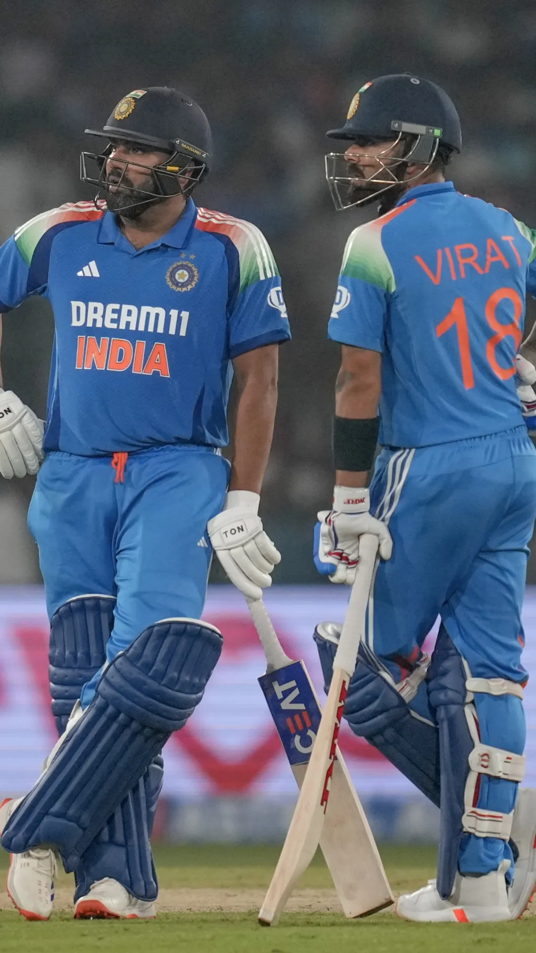 विराट कोहली बनाम रोहित शर्मा, कैसा है दोनों प्लेयर्स का Champions Trophy में रिकॉर्ड