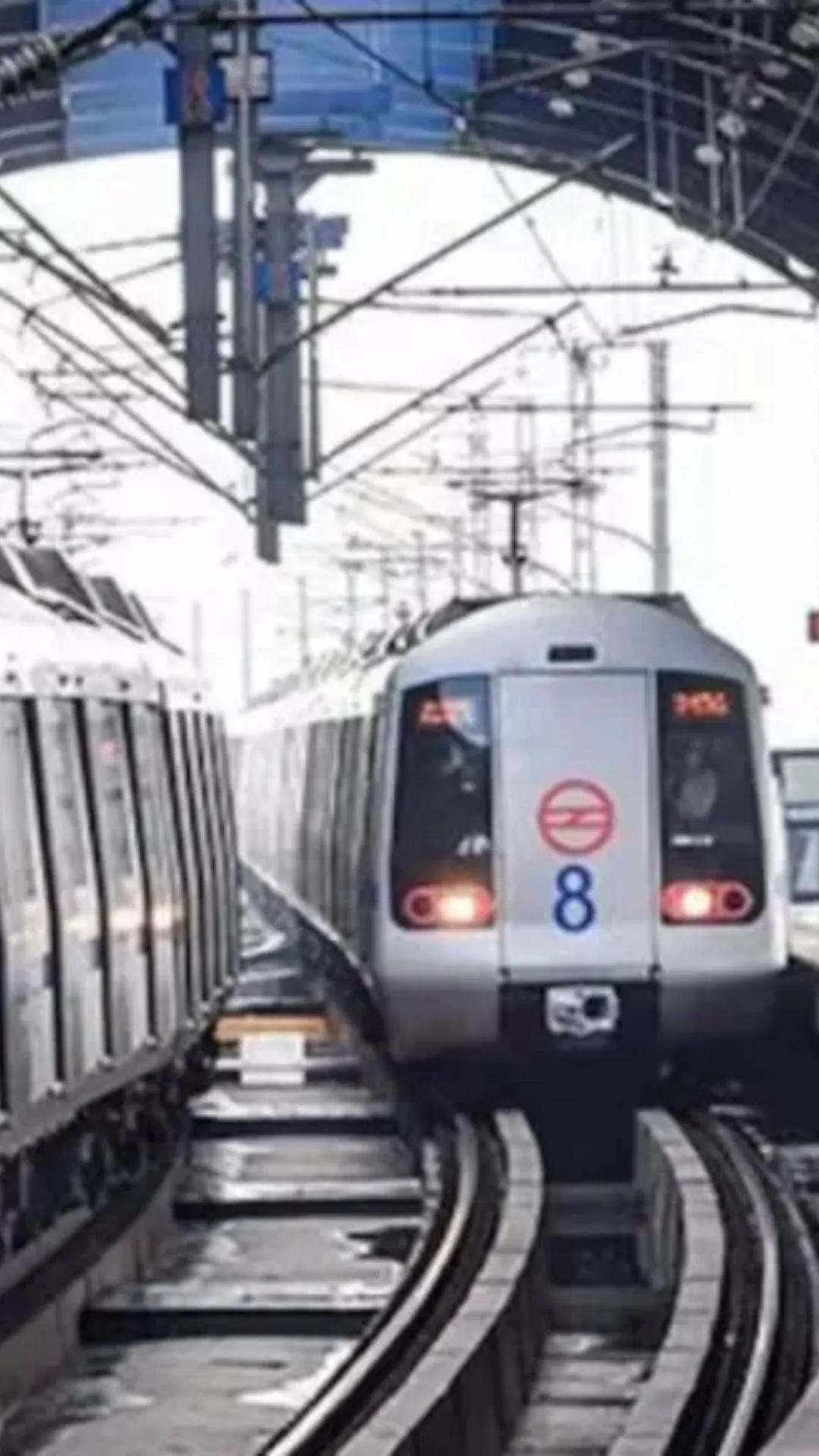 होली के दिन दिल्ली मेट्रो कितने बजे से चलेगी? जरूर पढ़ लें ये अपडेट