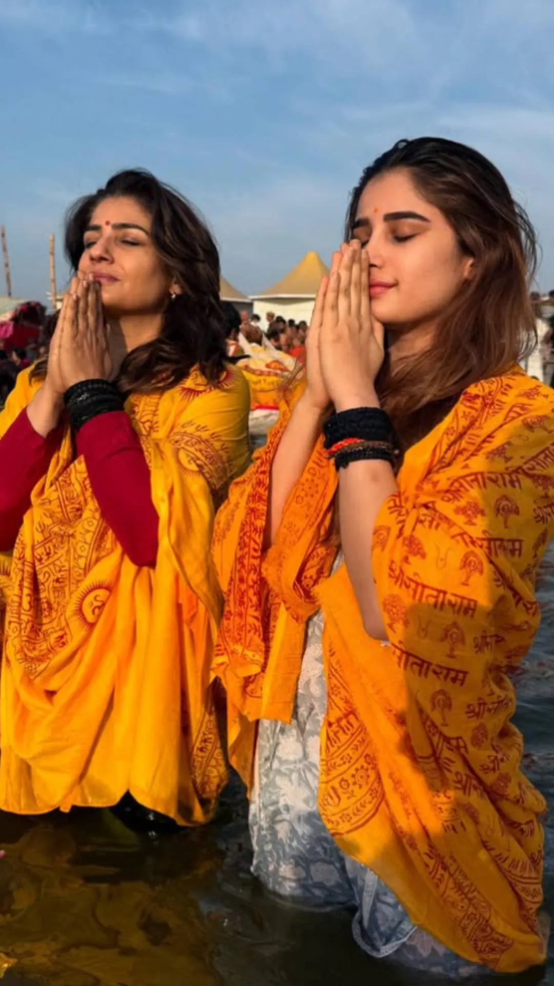 राशा थडानी ने दिखाई महाकुंभ की झलकियां, मां के साथ लगाई थी गंगा में डुबकी