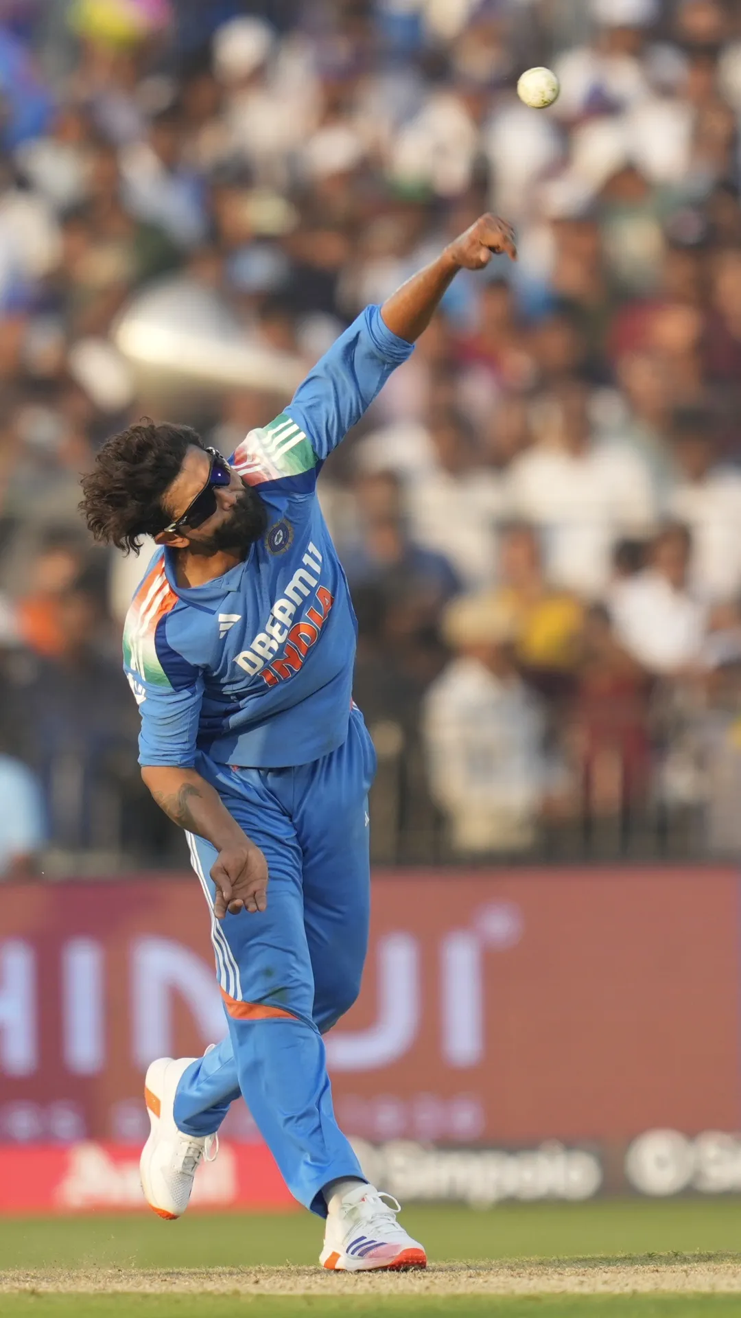 वनडे में सबसे ज्यादा गेंदें फेंकने वाले टॉप-10 भारतीय गेंदबाज