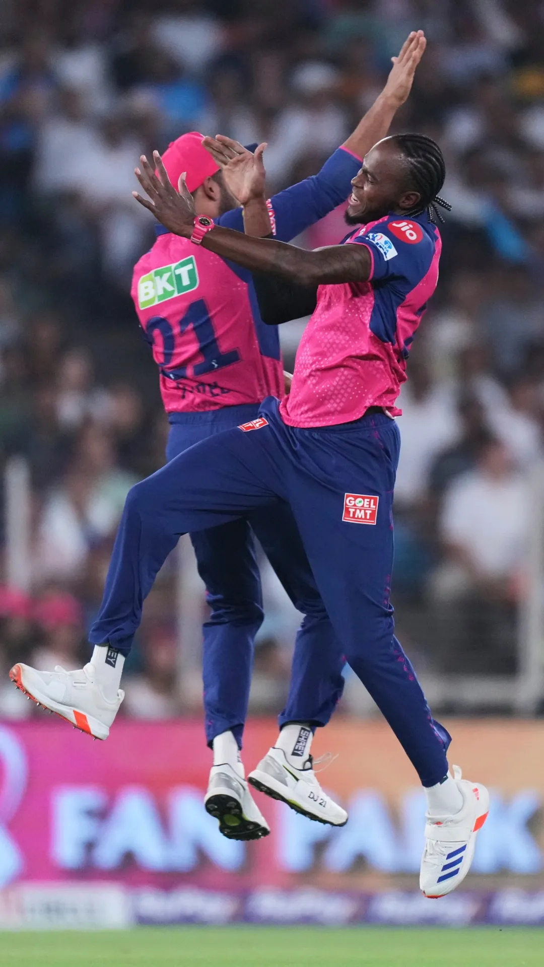 IPL 2025 में अब तक सबसे ज्यादा वाइड बॉल फेंकने वाले गेंदबाज, लिस्ट में 1 ही टीम के 4 गेंदबाज