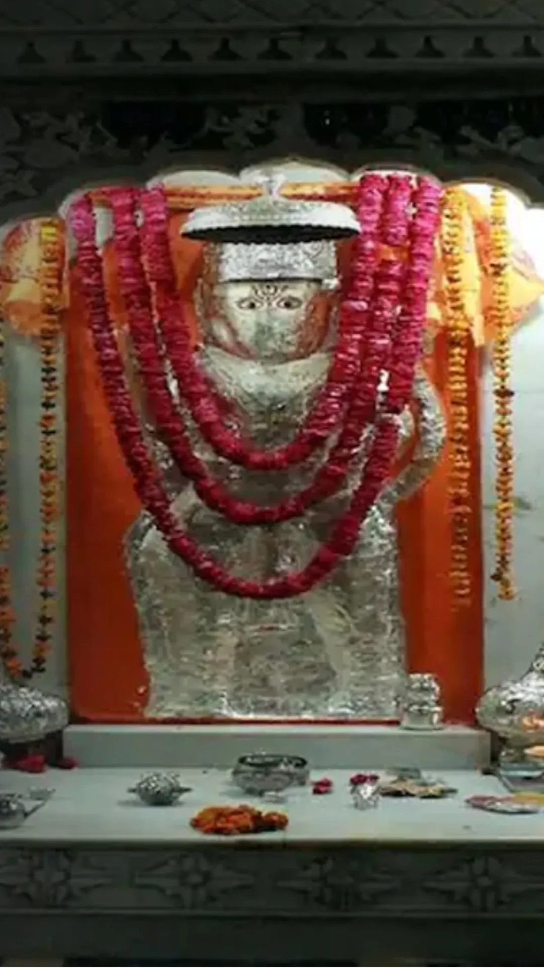 मेहंदीपुर बालाजी का प्रसाद घर लाने से क्यों करते हैं मना?