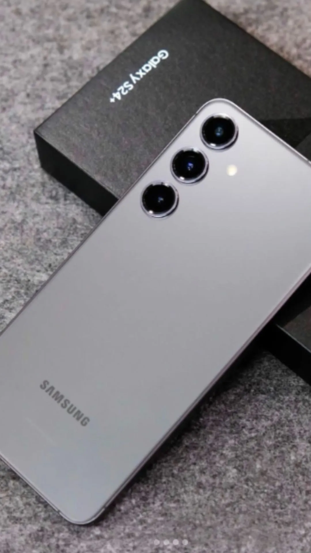 Samsung Galaxy S24 FE की औंधे मुंह गिरी कीमत, 25000 रुपये का बड़ा प्राइस कट