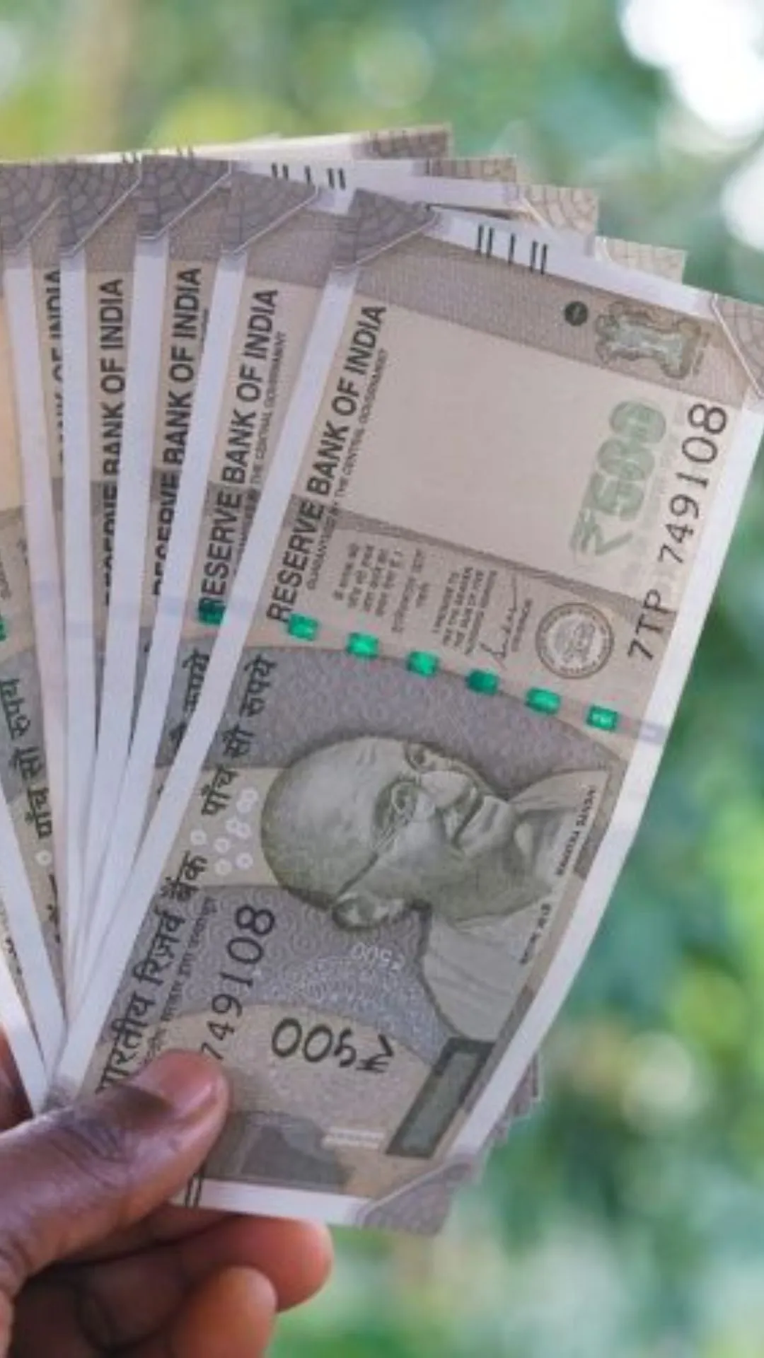 गांधी जी से पहले भारतीय नोटों पर किसी तस्वीर थी