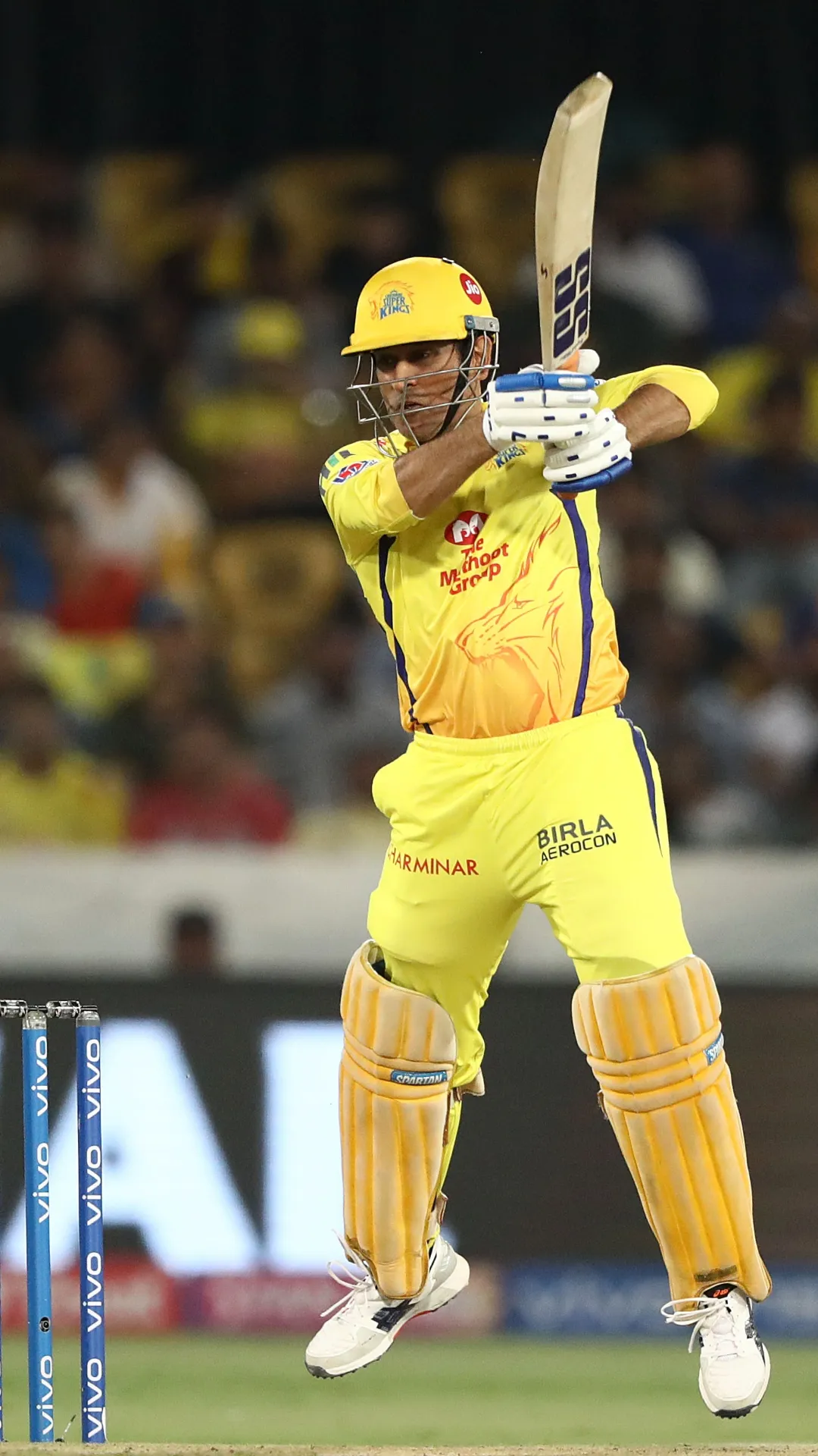 IPL के प्लेऑफ में सबसे ज्यादा रन बनाने वाले बल्लेबाज, धोनी से ऊपर सिर्फ एक खिलाड़ी