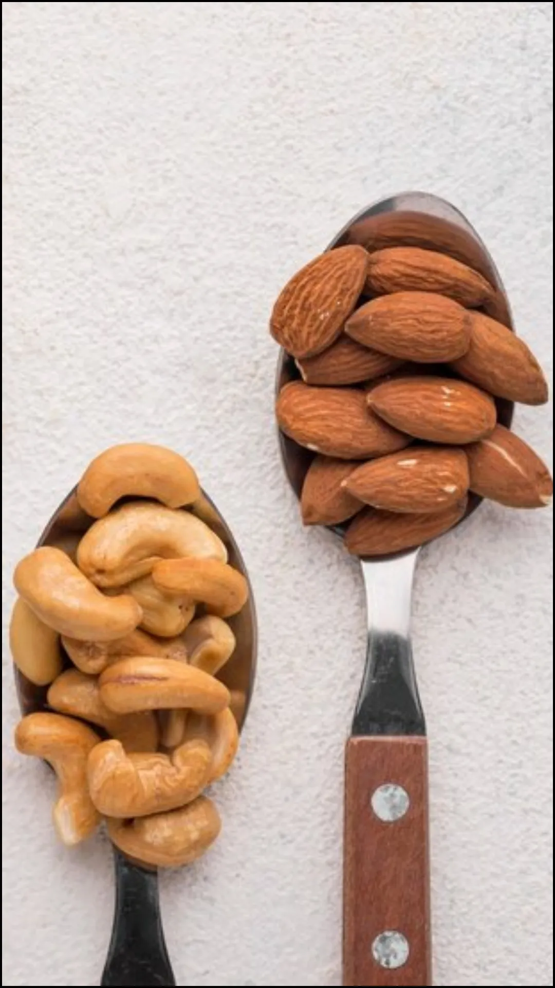 1 दिन में काजू और बादाम कितने खाने चाहिए?