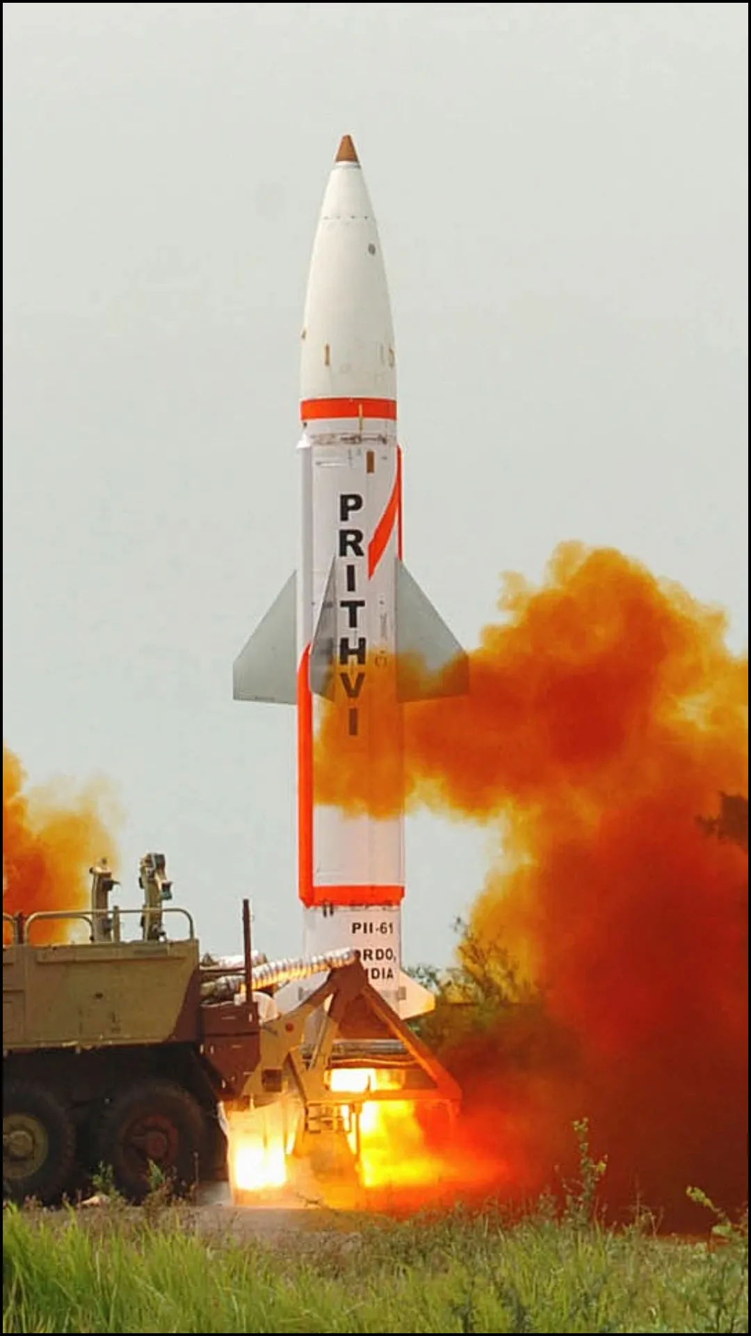 भारत पाकिस्तान समेत किस देश के पास कितने परमाणु हथियार हैं?