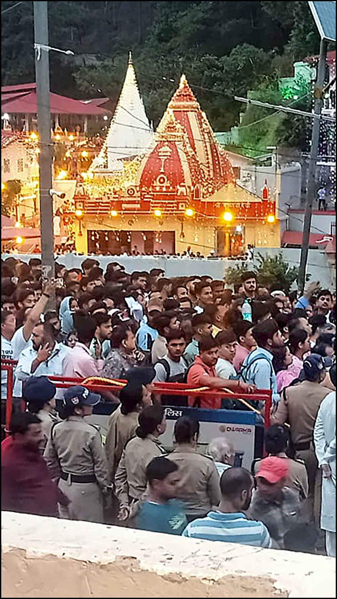 इसलिए बड़ी संख्या में कैंची धाम पहुंच रहे हैं लोग