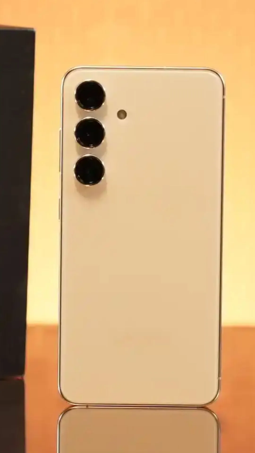 Samsung Galaxy S24 FE की कीमत धड़ाम, फिर हुआ बड़ा Price Cut