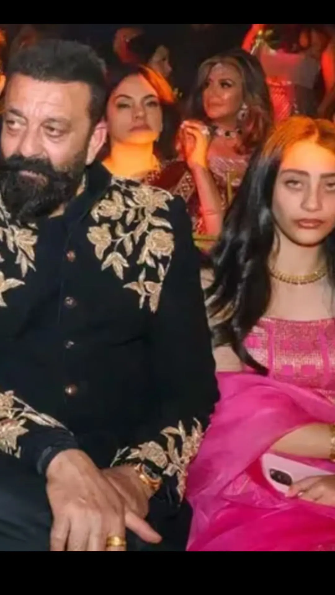 संजय दत्त की बेटी का बदल गया पूरा लुक, इकरा की लेटेस्ट तस्वीर देख नहीं होगा यकीन