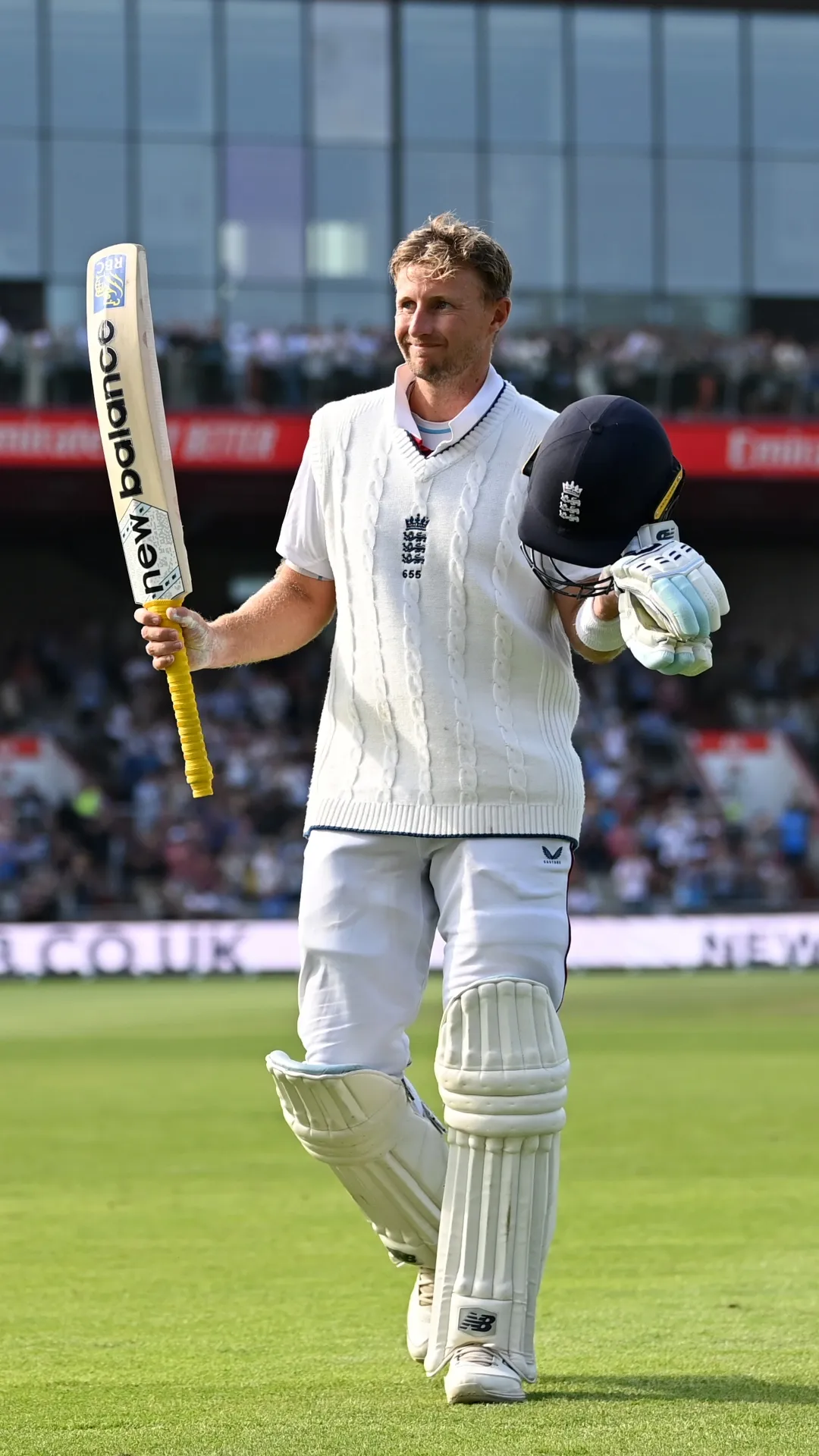 टेस्ट क्रिकेट में सबसे ज्यादा शतक जड़ने वाले बल्लेबाज, इस नंबर पर पहुंचे जो रूट