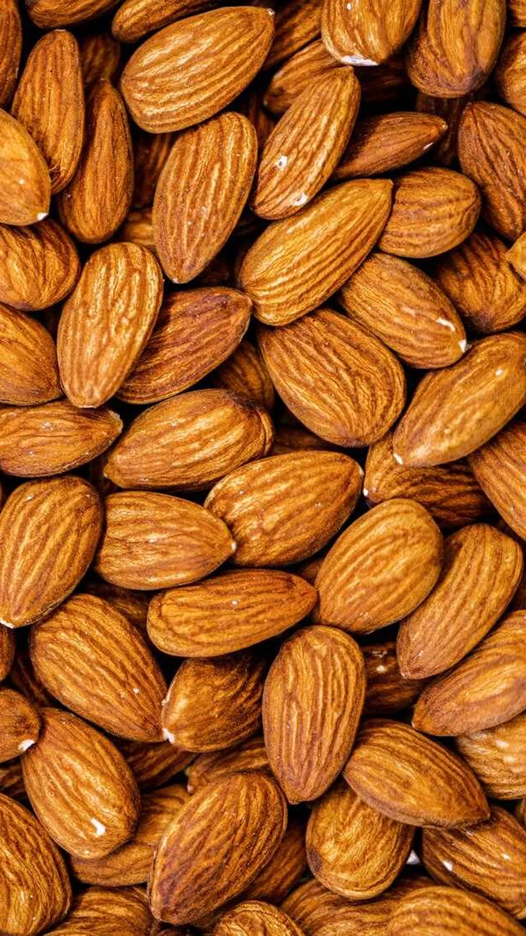 बादाम के छिलके में कौन-कौन से पोषक तत्व पाए जाते हैं?