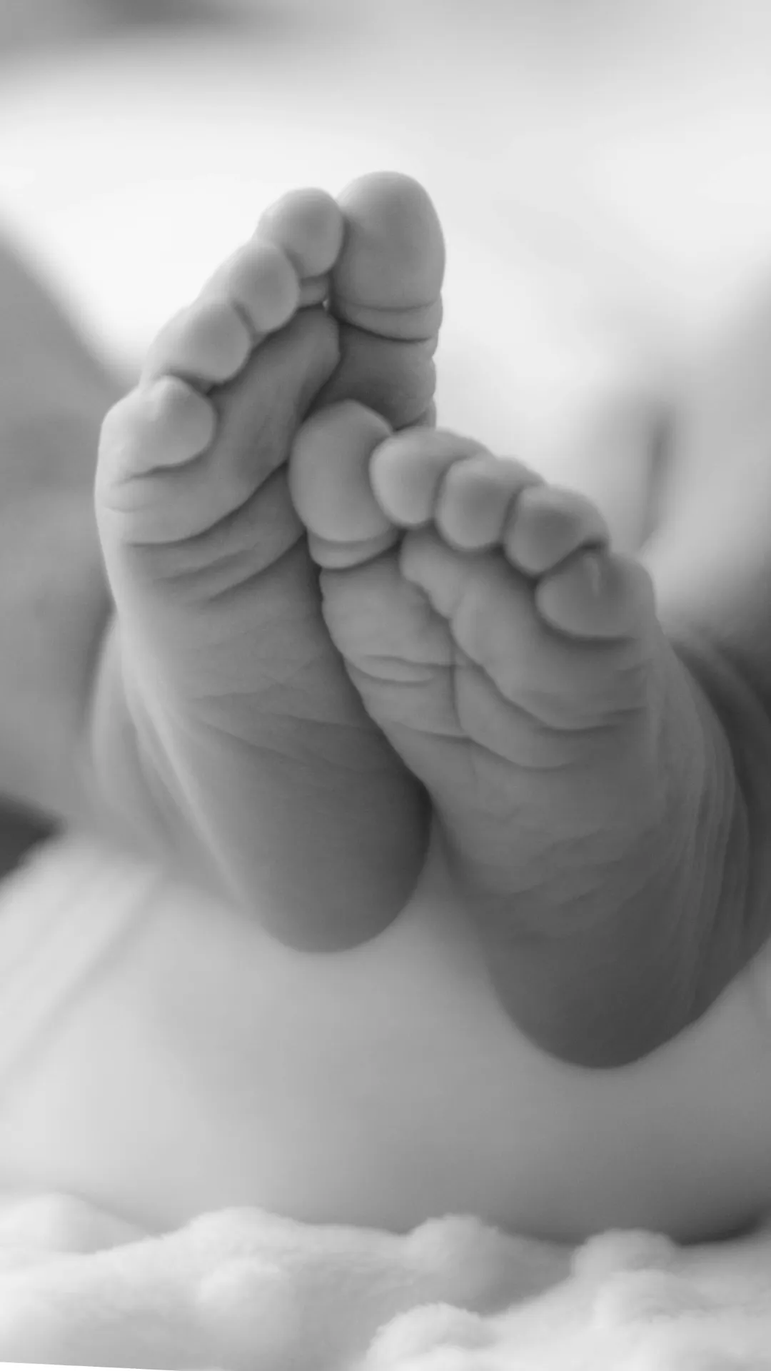 अंगूठे की तरफ झुकी हैं पैर की उंगलियां? तो ऐसे व्यक्ति हैं आप 