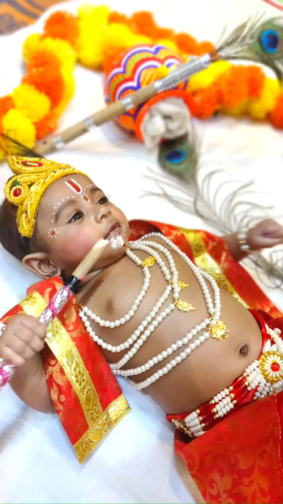 घर में गूंजी हैं किलकारी तो लाडले को दें श्री कृष्ण के ये सुंदर नाम