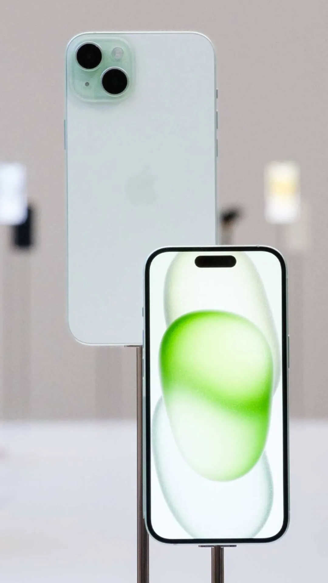 iPhone 15 पर मेगा डील, एक झटके में कम हुई कीमत