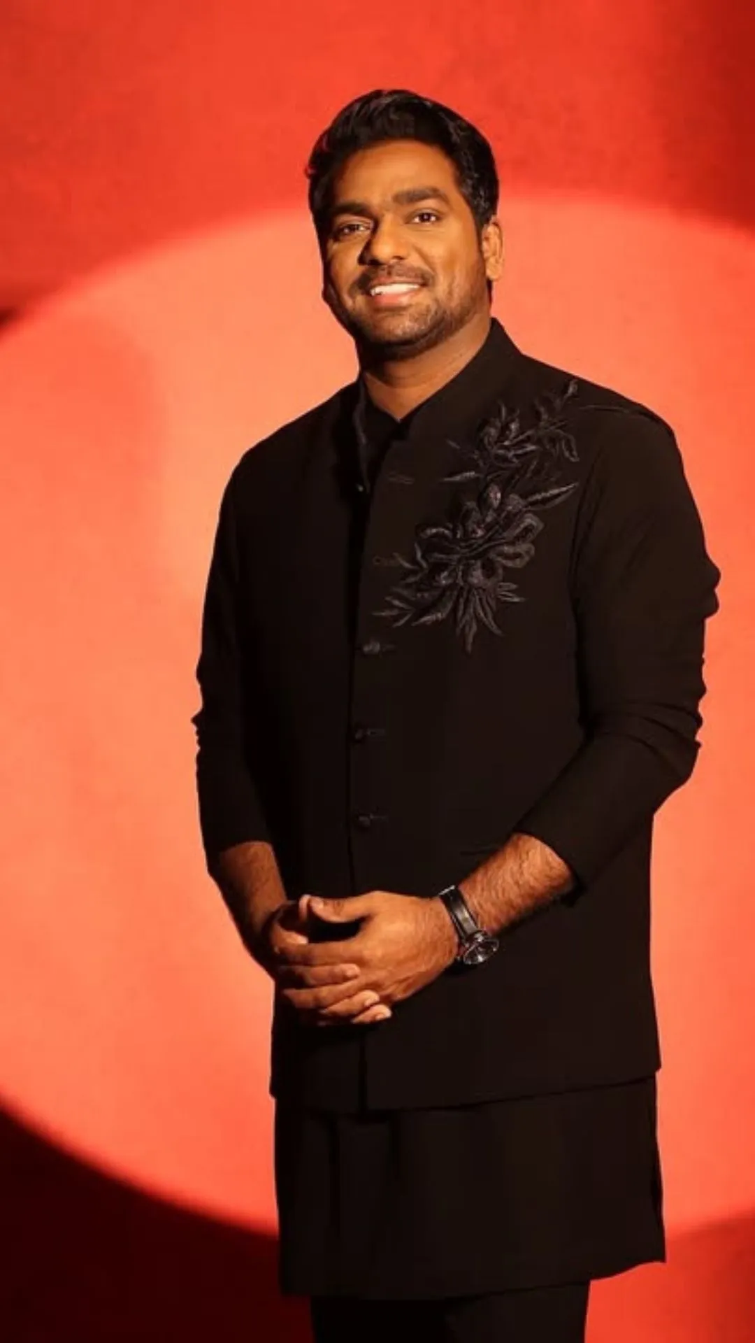 Zakir Khan Shayari मैं शून्य पे सवार हूं...यहां पढ़ें युवाओं के चहेते जाकिर खान के 10 मशहूर शेर