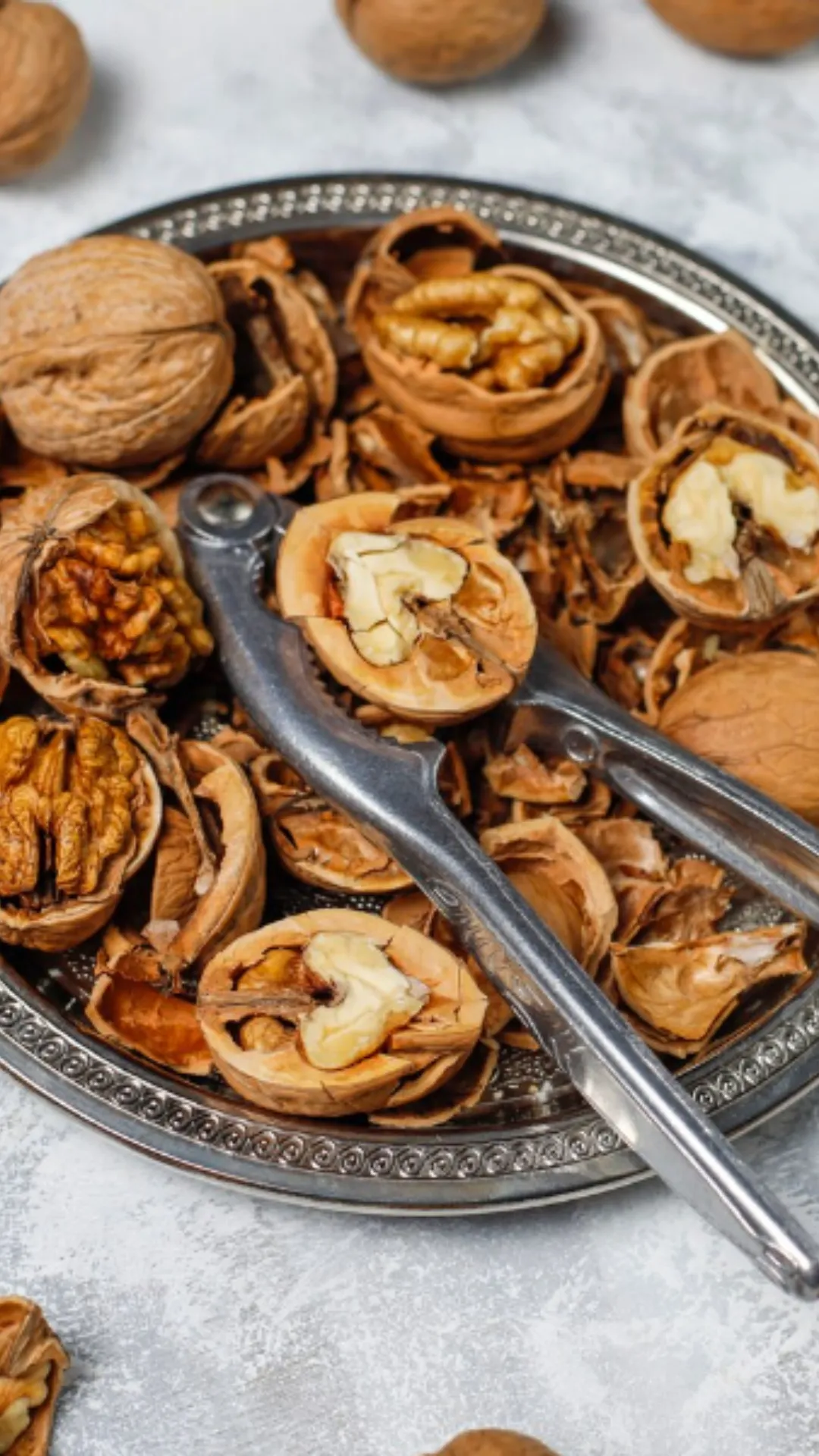 अखरोट शरीर के किस अंग के लिए सबसे ज्यादा फायदेमंद?