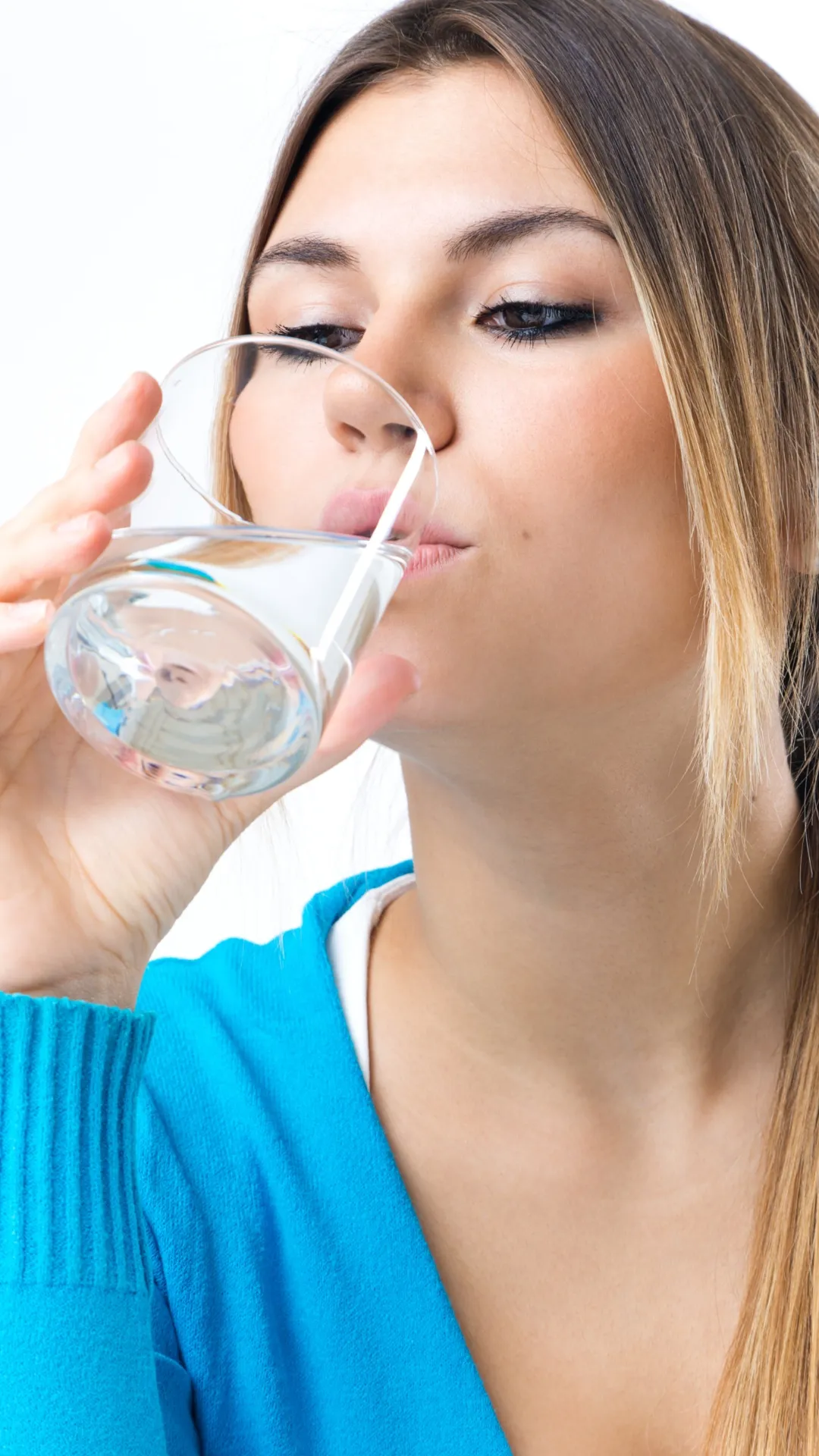 बासी मुंह पानी पीने से क्या होता है?