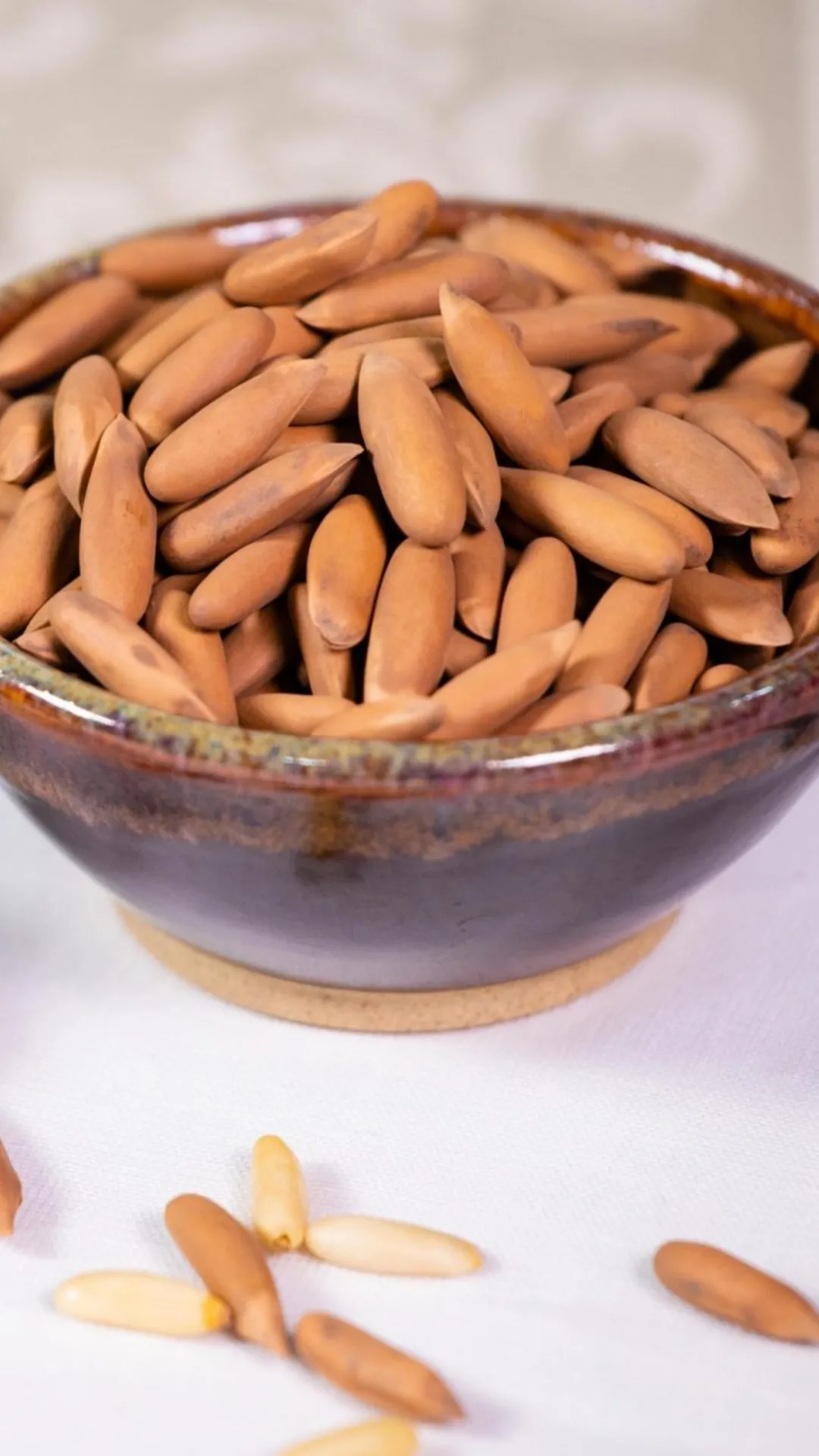 चिलगोजा खाना बादाम से भी ज्यादा फायदेमंद क्यों है?