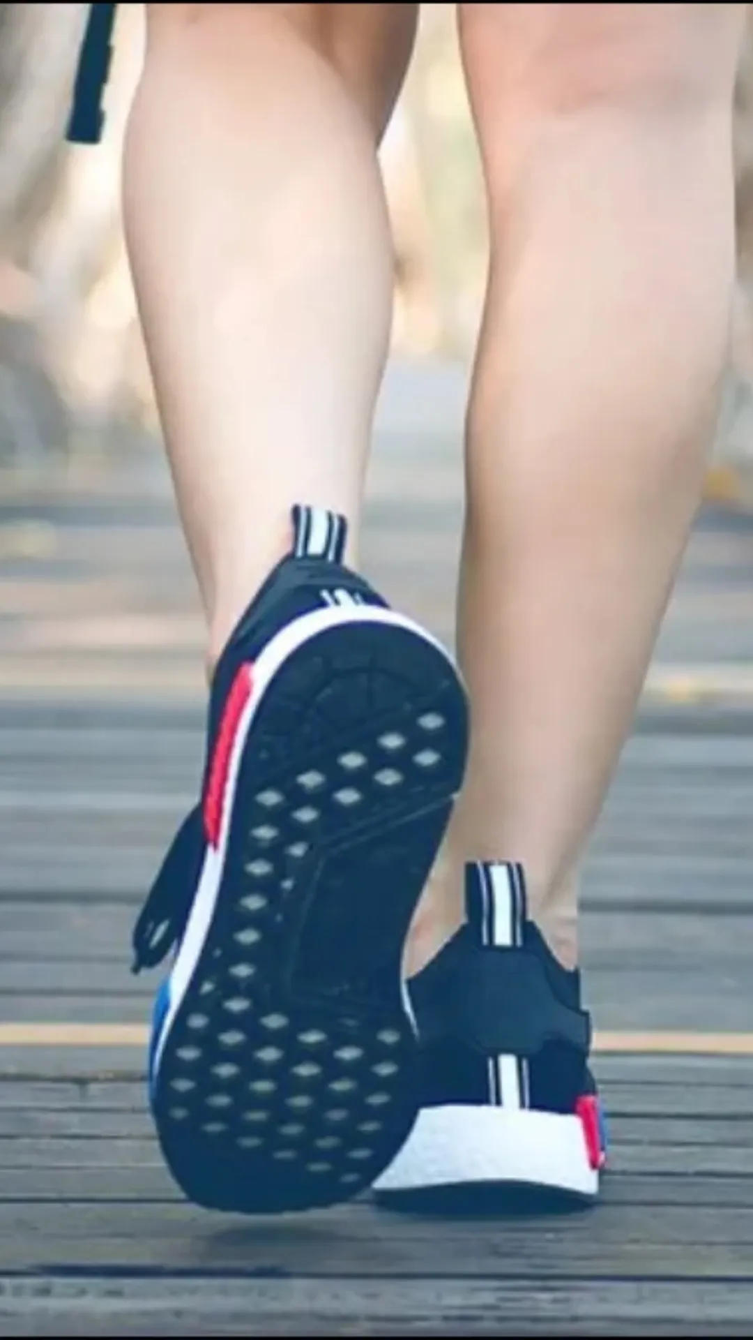 आधा घंटा पैदल चलने से कितनी कैलोरी बर्न होती है?